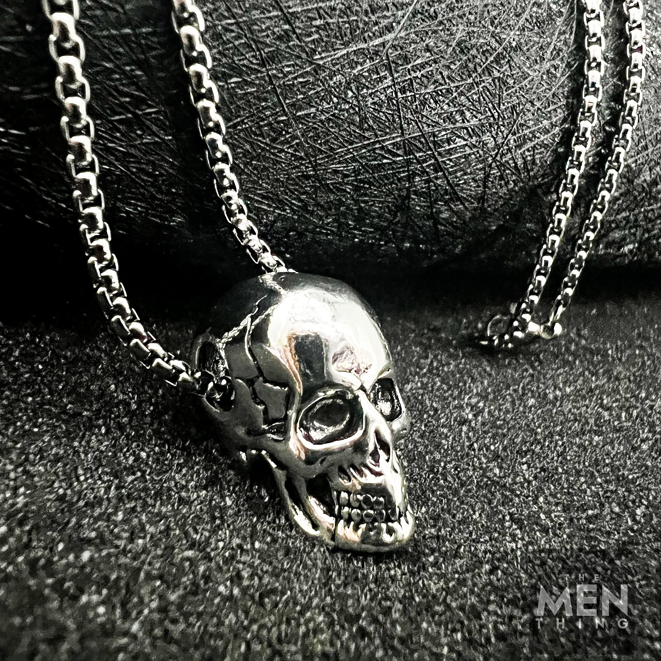 THE MEN THING SKULL HARD - Alloy Silver Skull Pendant with Pure Stainless Steel 24inch Round Box Chain, European trending Style Men & Boy