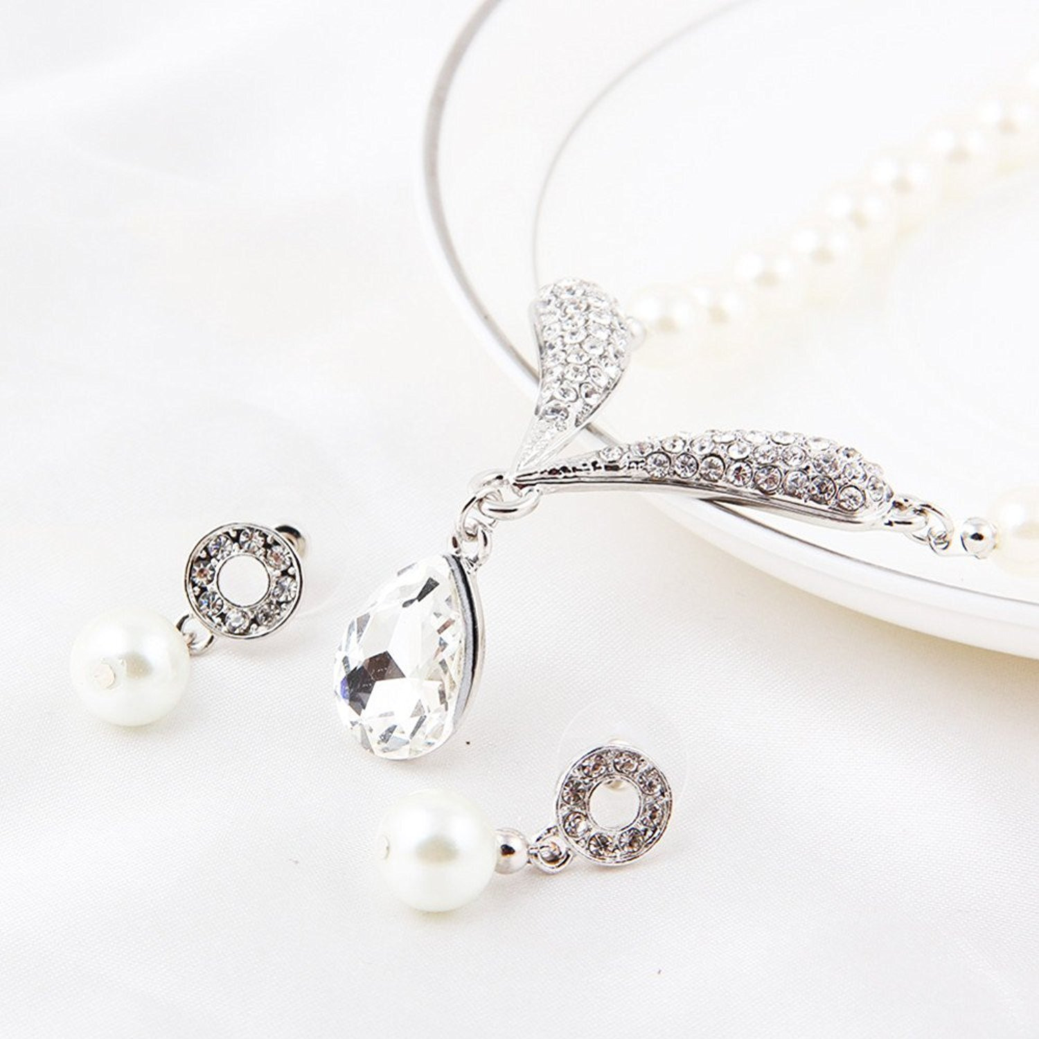 Shining Diva Latest Pearl Design Necklace Jewellery Set for Women (Design09-silver) (sd8494s)
