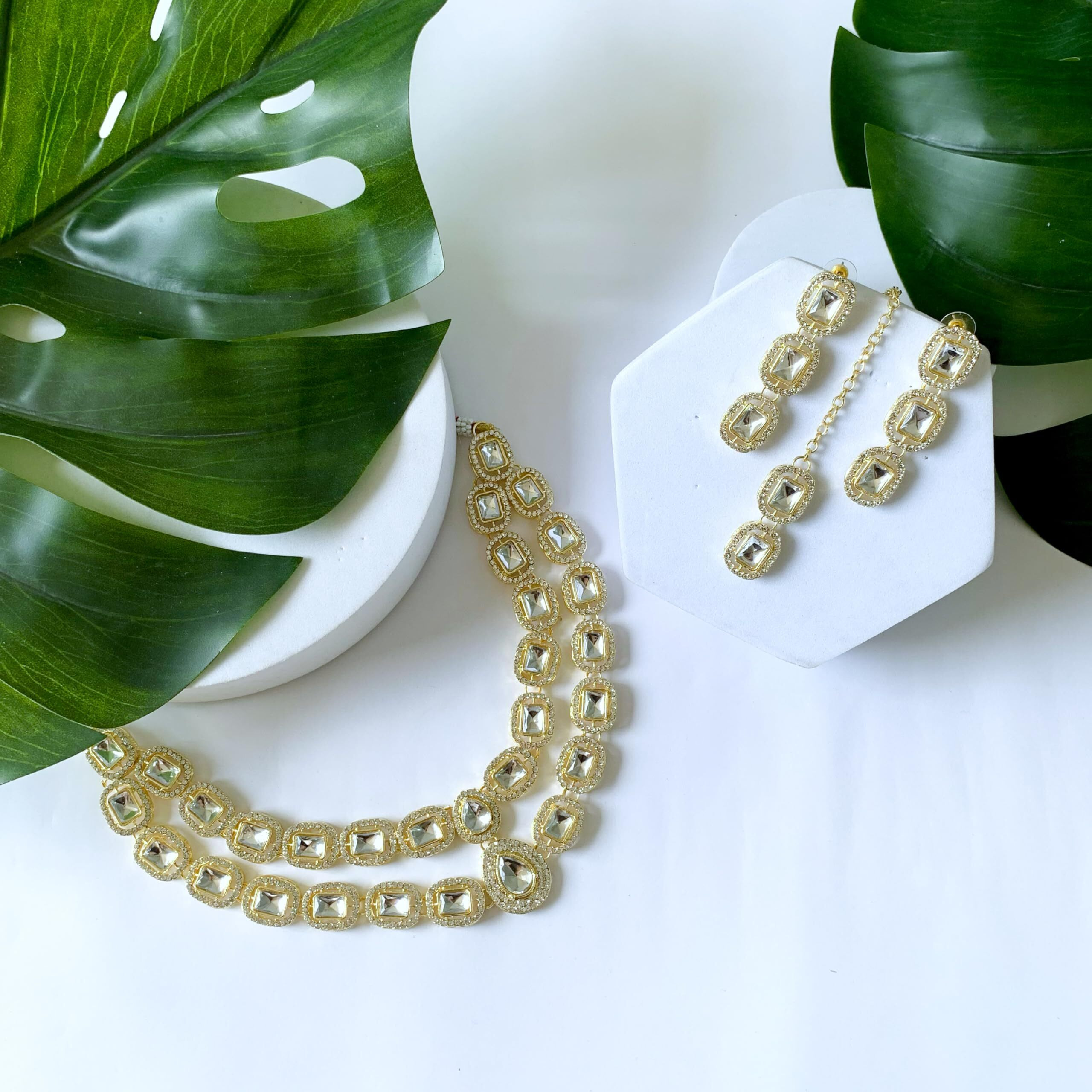 I Jewels Gold Plated Traditional Stone Choker Necklace Jewellery With Earring & Maang Tikka Set For Women And Girls (White)