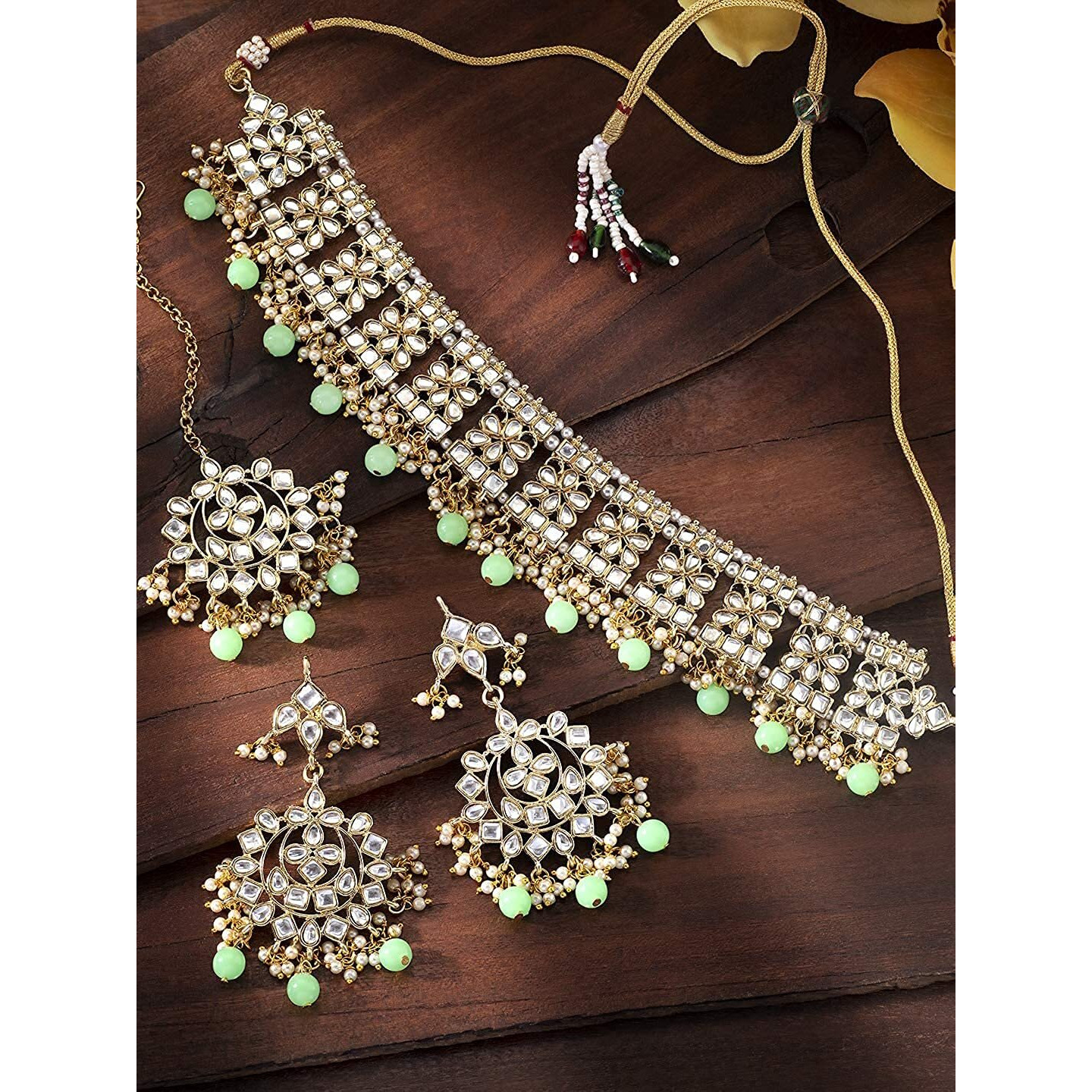I Jewels Gold Plated Traditional Kundan & Pearl Studded Choker NecklaceJewellery Set with Earrings & Maang Tikka For Women (K7069Min)