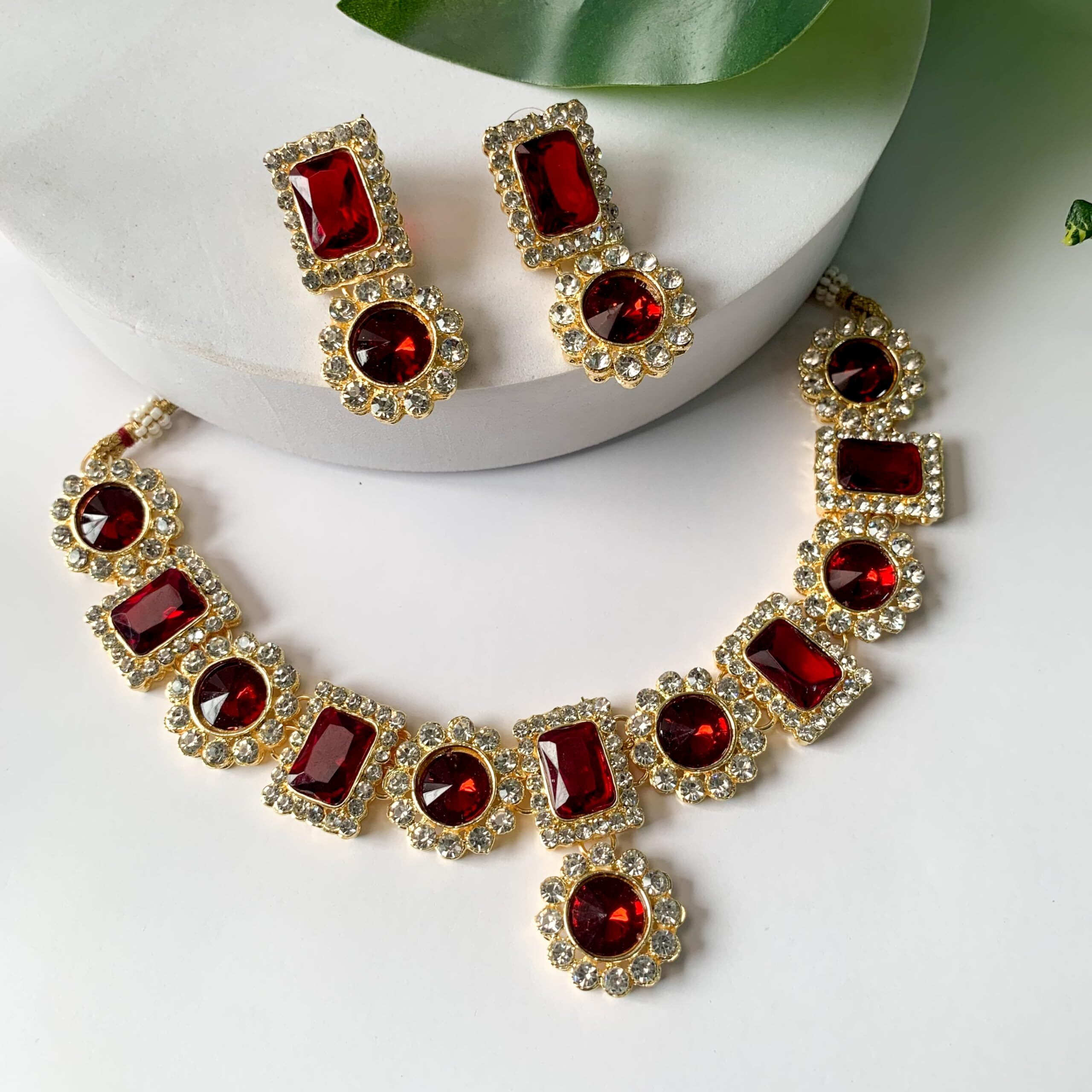 I Jewels 18K Gold Plated Traditional Stone Studded Necklace Jewellery Set For Women And Girls (IJ353M)
