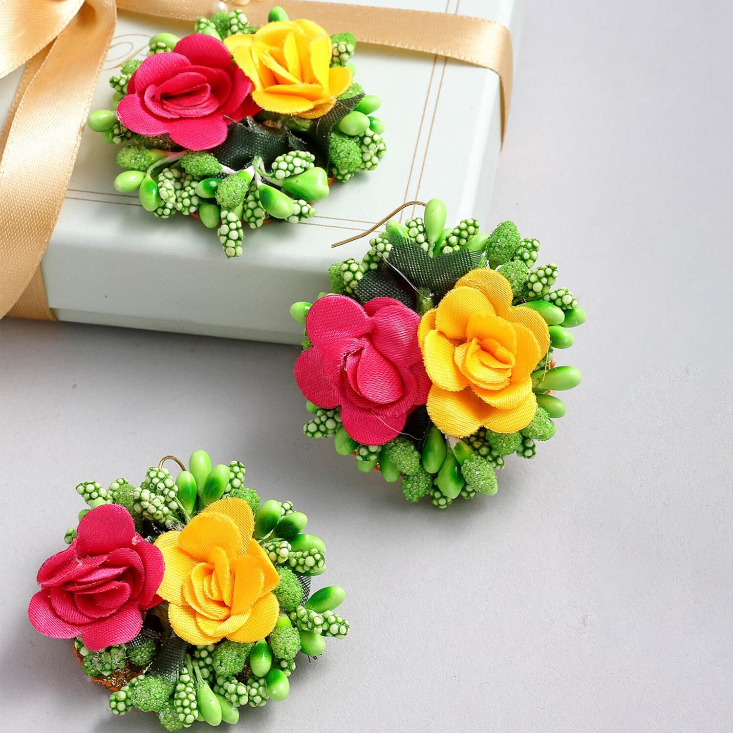 ZENEME Gold-Plated Pearl & Gota Patti Flower Haldi Mehandi MaangTikka with Earrings (Red Yellow)