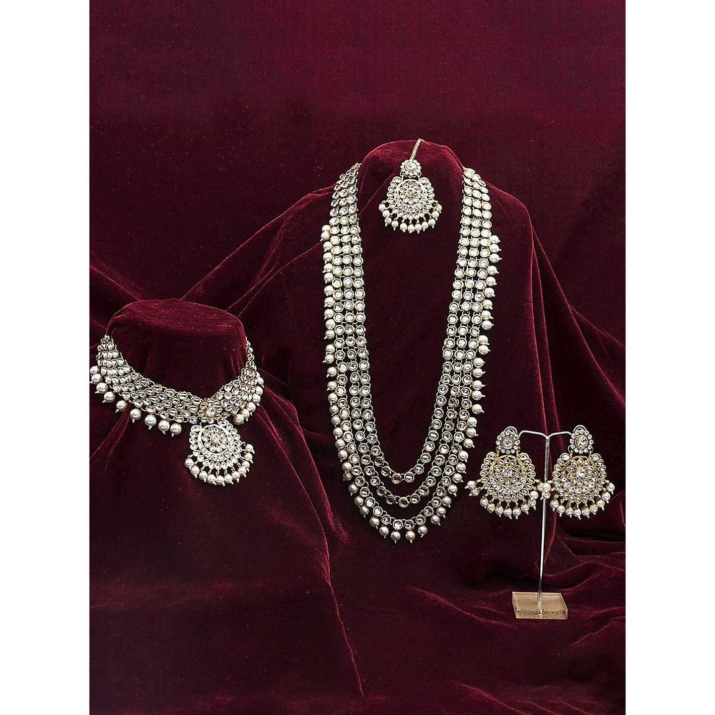 I Jewels Traditional 18K Gold Plated Kundan & Pearl Studded Bridal Choker Necklace Jewellery Set With Earrings & Maang Tikka for Women (IJ325W)