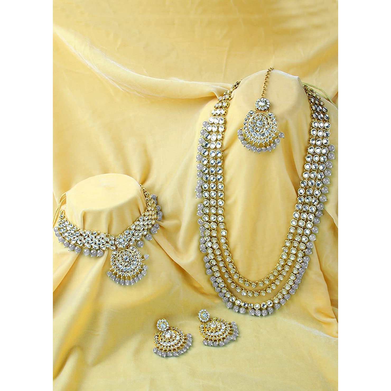 I Jewels Traditional 18K Gold Plated Kundan & Pearl Studded Bridal Choker Necklace Jewellery Set With Earrings & Maang Tikka for Women(IJ325Gr)