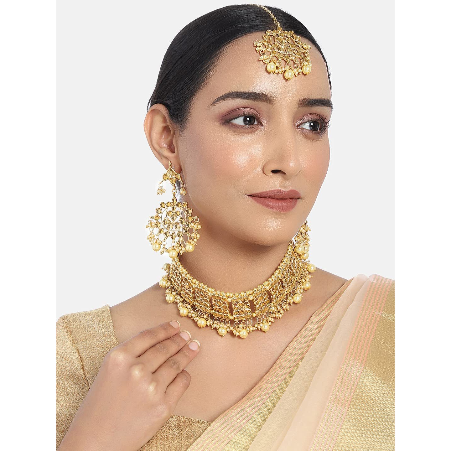 I Jewels Gold Plated Traditional Kundan & Pearl Studded Choker Necklace Jewellery Set with Earrings & Maang Tikka For Women (K7069FL)