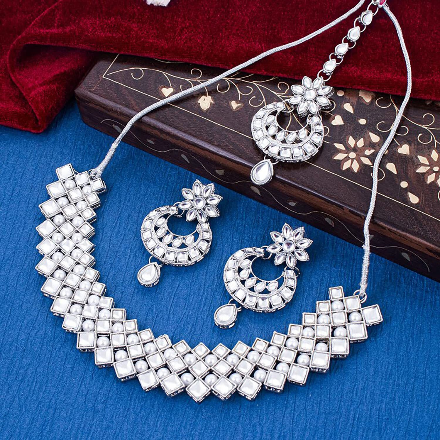 Sukkhi Marvellous Rhodium Plated Choker Necklace Set For Women (NS102741)