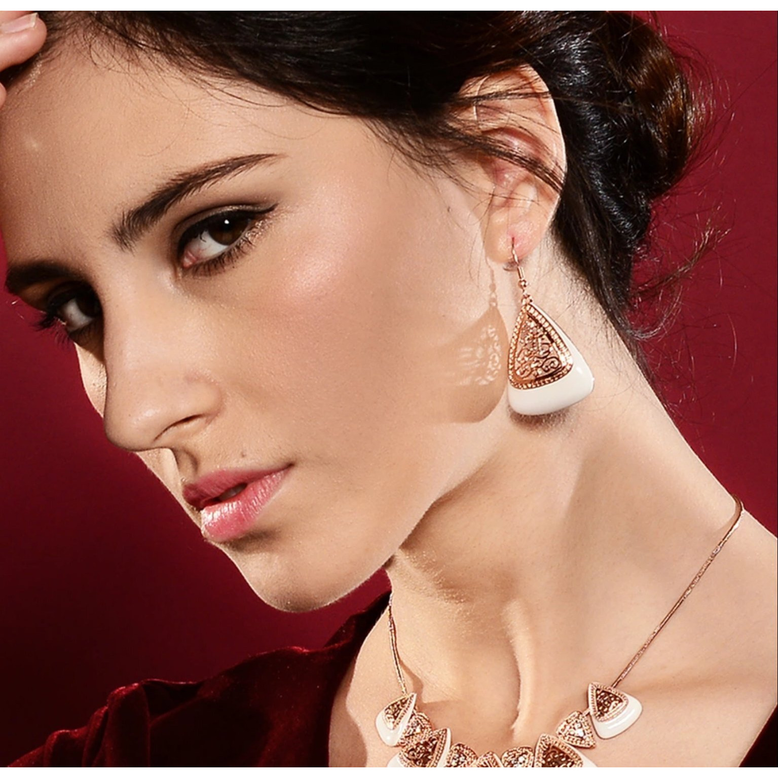 Crystal Lady Rose Gold Traditional Necklace Set for Women Enamel Dangle Earring Bracelet Sets for Women