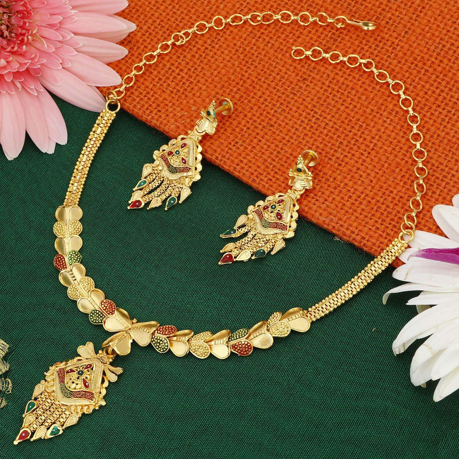Sukkhi Classy 24 Carat Gold plated Necklace Set for Women (N73749) (N73749_JAN21), free size