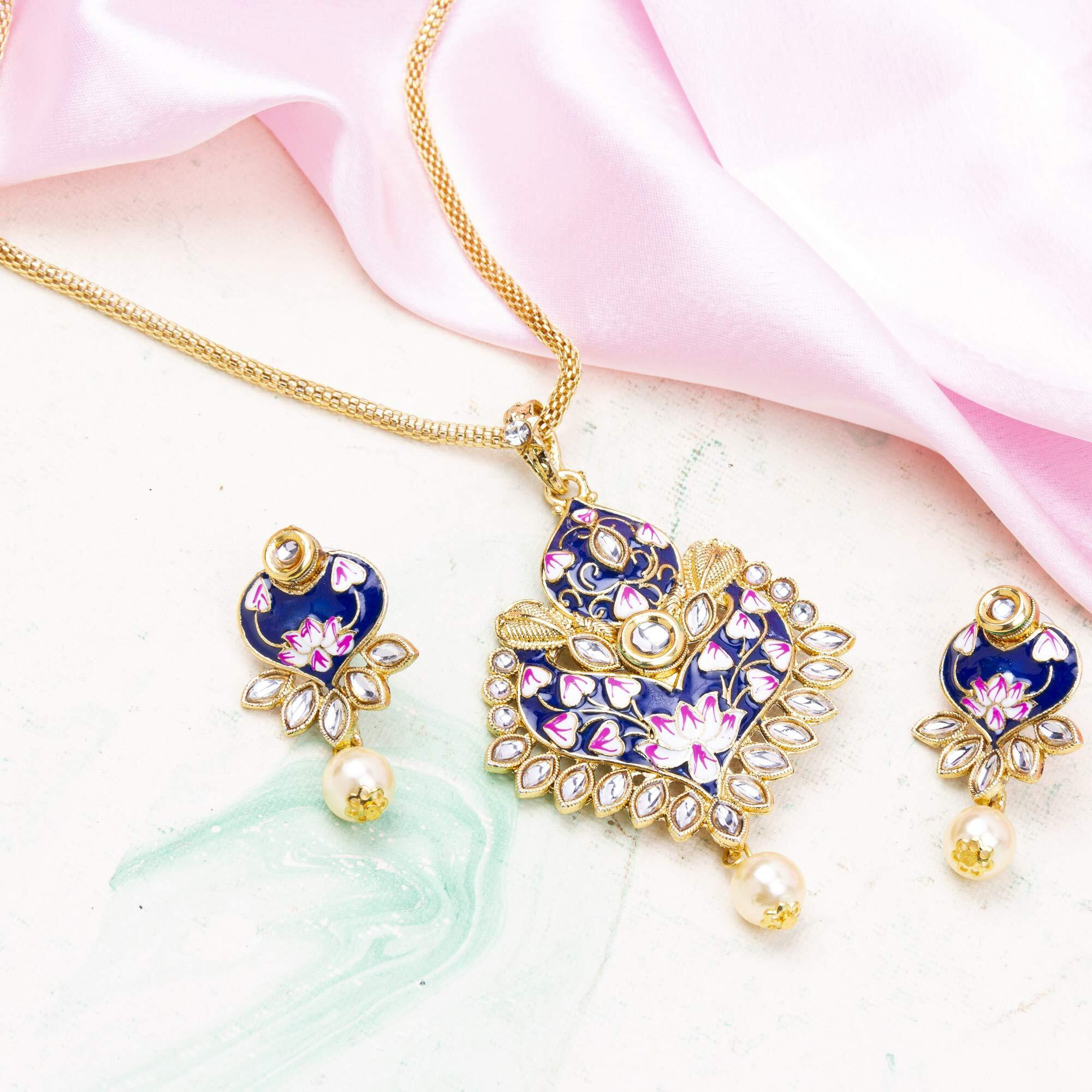 Jewels Galaxy Elegant Kundan & Pearl Floral Design Gold Plated Necklace Set for Women/Girls (CT-NCK-44107)