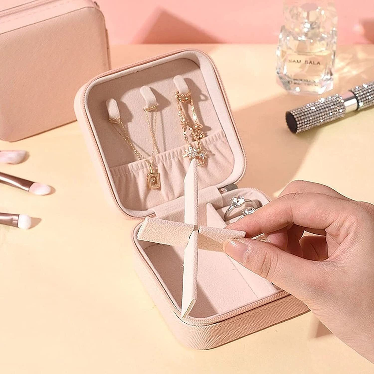 HSR Small Travel Jewelry Box for Rings Earrings Best Gifts Choice for Girls Women Necklace (Pink)