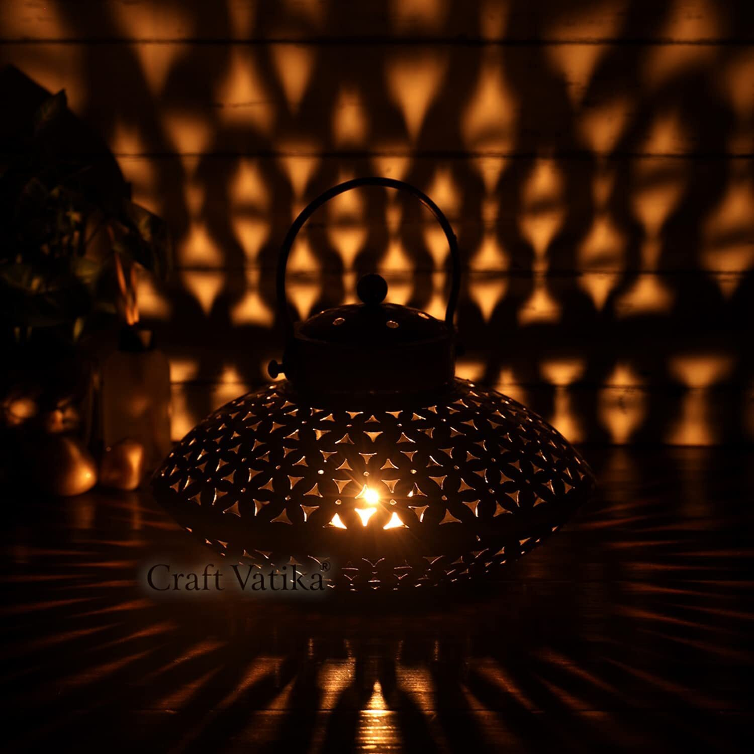 CraftVatika Iron Degchi doop stand Tealight Candle Holder Set of 10 - Tea Light Candle Stand Decorative Home Decoration Items for Living Room Netted Style