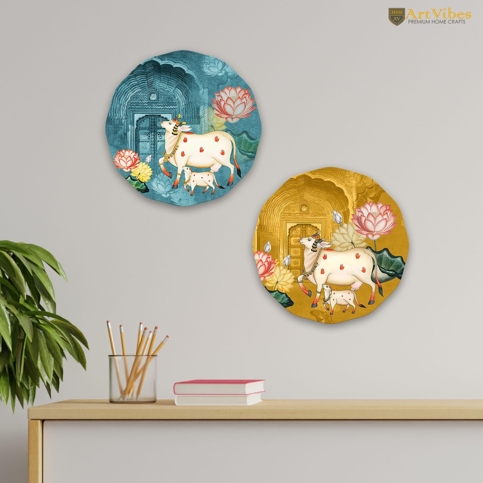 Artvibes Pichwai Round Shape Wooden Wall Hanging Decor | Decorative Hanging Items for Living Room | Gifts | Modern Wall Decoration Artworks for Home | Door Hanging Designer Painting Art Item (WH_8813)