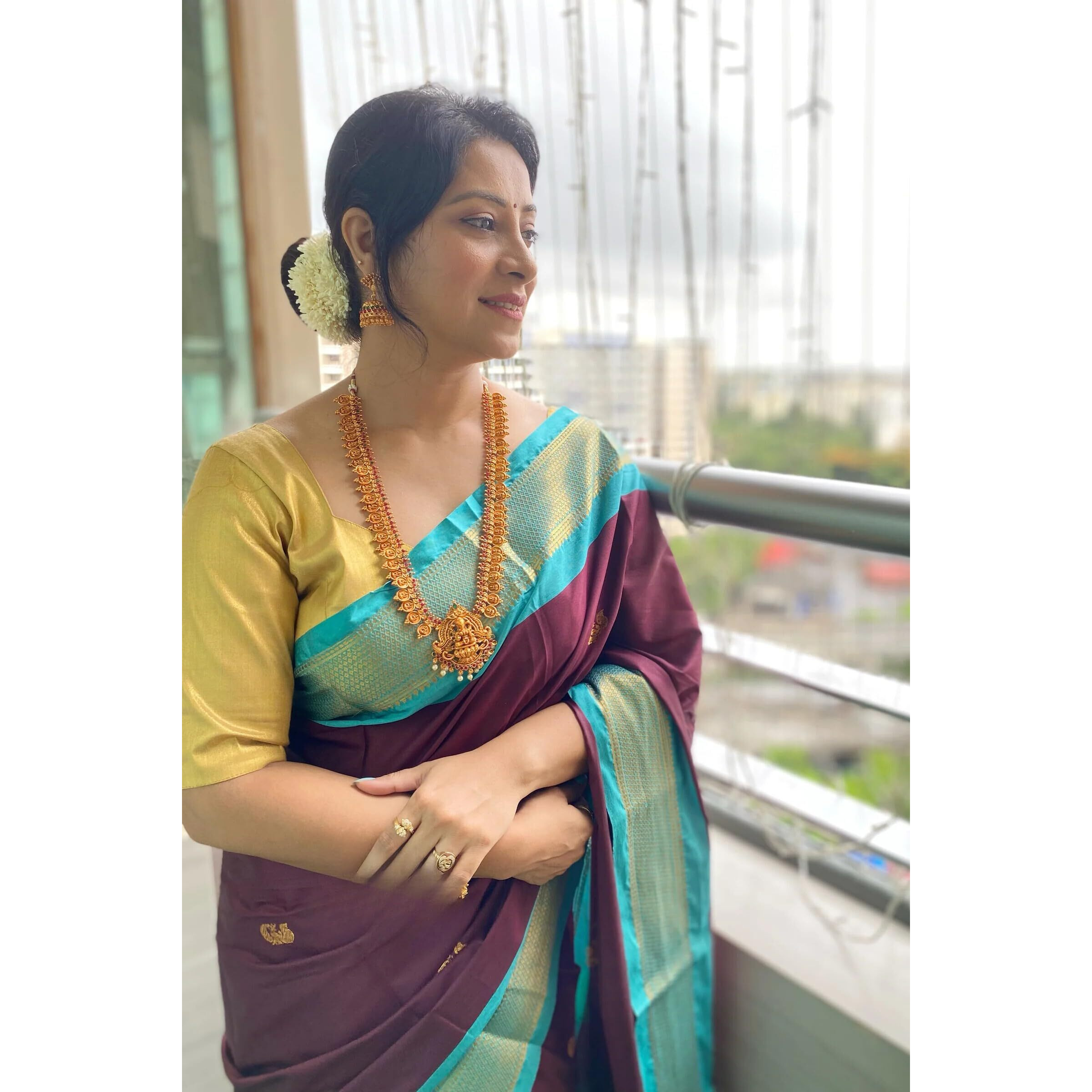 SGF11 Womens Kanjivaram Soft Lichi Silk Saree With Blouse Piece (Purple Blue)