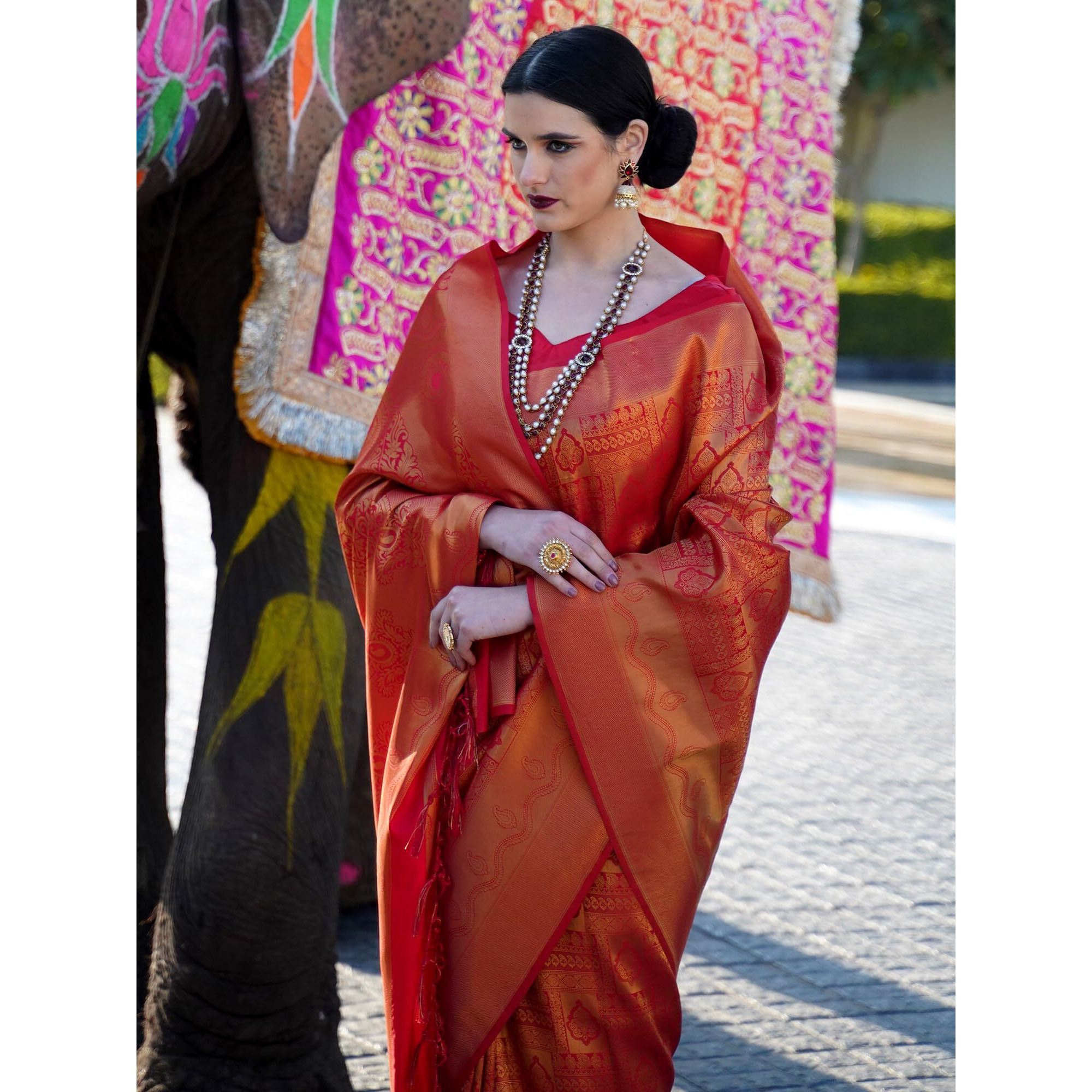 Akhilam Womens Banarasi Silk Saree With Blouse Piece (Kanjivaram Silk Saree Kmbh123006_Red)