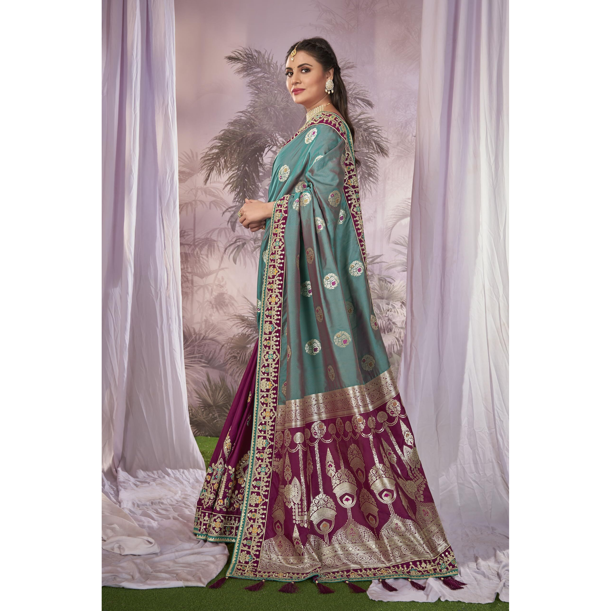 MANOHARI Women Banarasi Silk Woven Saree With Heavy Embroidery Blouse Piece_Mn1875, Blue