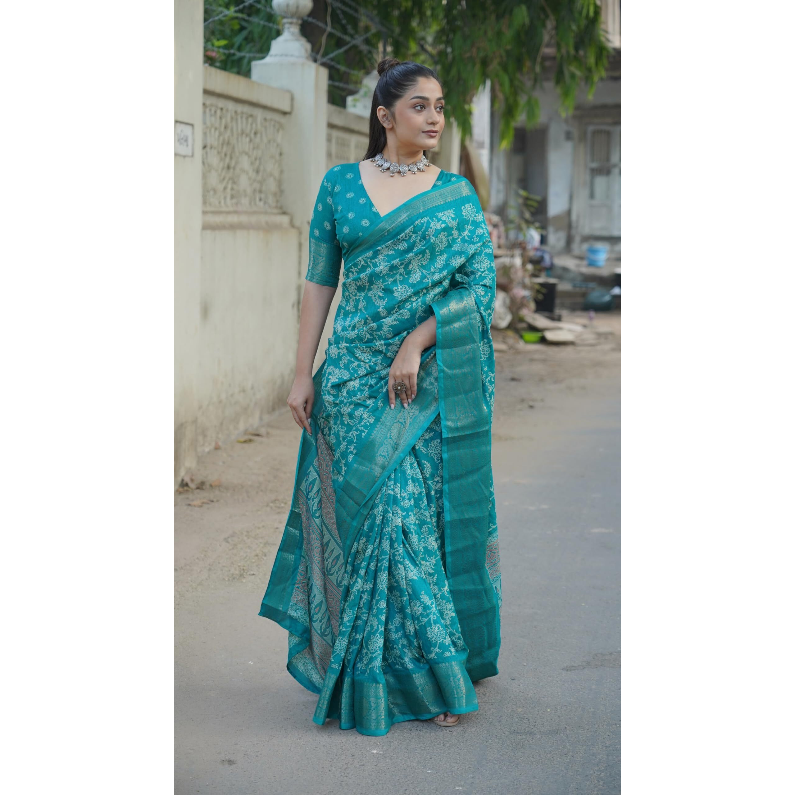 MIRCHI FASHION Womens Silk Blend Kalamkari Printed Saree with Blouse Piece (42263-Teal, Off White)