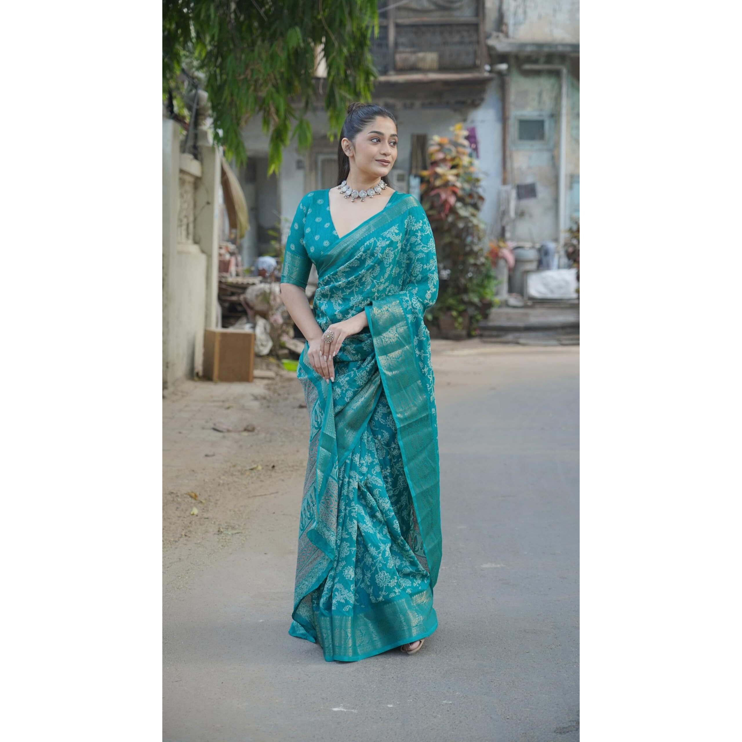MIRCHI FASHION Womens Silk Blend Kalamkari Printed Saree with Blouse Piece (42263-Teal, Off White)