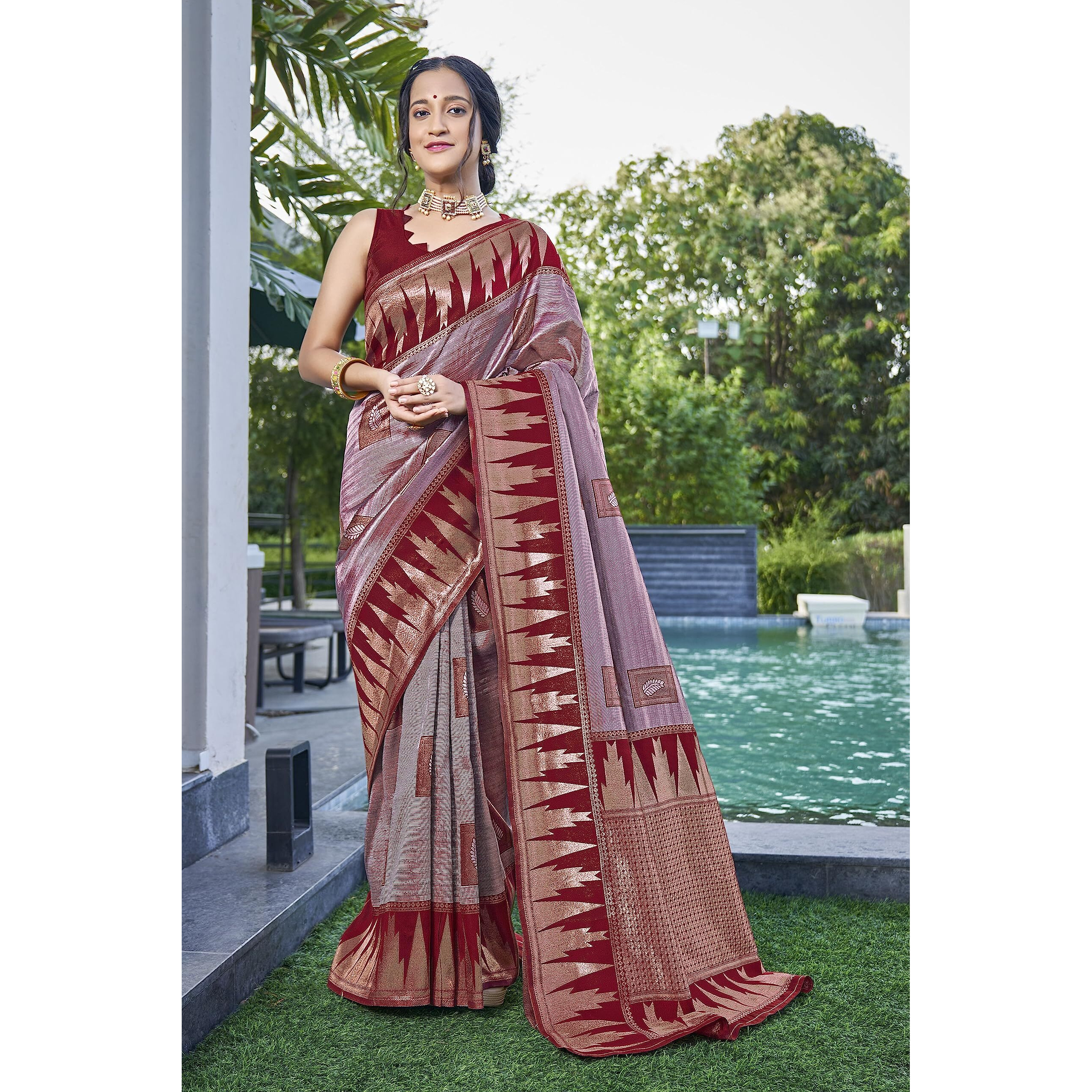 MANOHARI Women Most Trendy Maroon Banarasi Silk Woven Design Saree With Blouse Piece_Mn1814