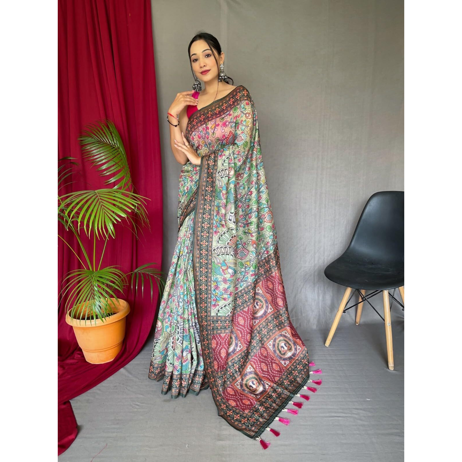 SGF11- Womens Kanjivaram Cotton Kalamkari Printed Saree Pure Golden Zari With Blouse Pieces (Light Green)