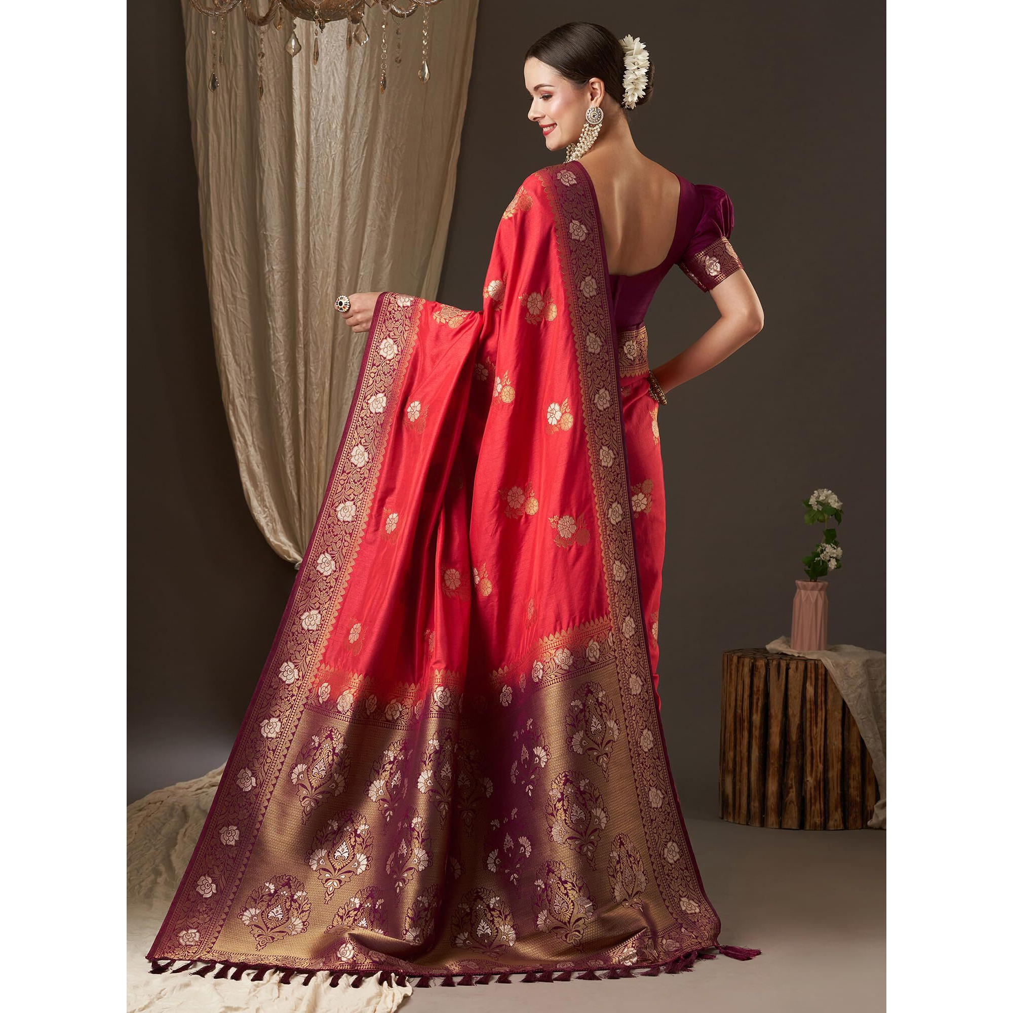 AKHILAM Womens Floral Tassels and Latkans Zari Work Banarasi Silk Saree With Unstiched Blouse Piece Saree (Pink_SHREEJI1004_ST)