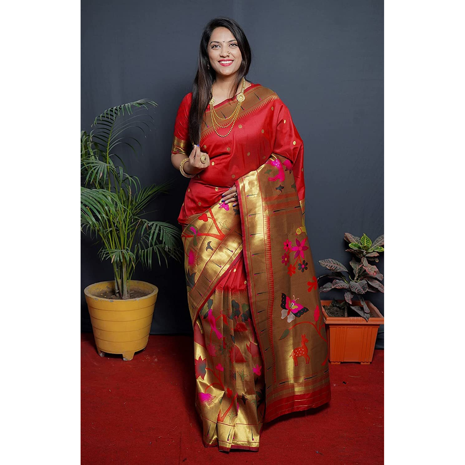 SGF11Womens Paithani Kanjivaram Pure Soft Silk Handloom Saree Pure Golden Zari With Blouse Piece (Red)