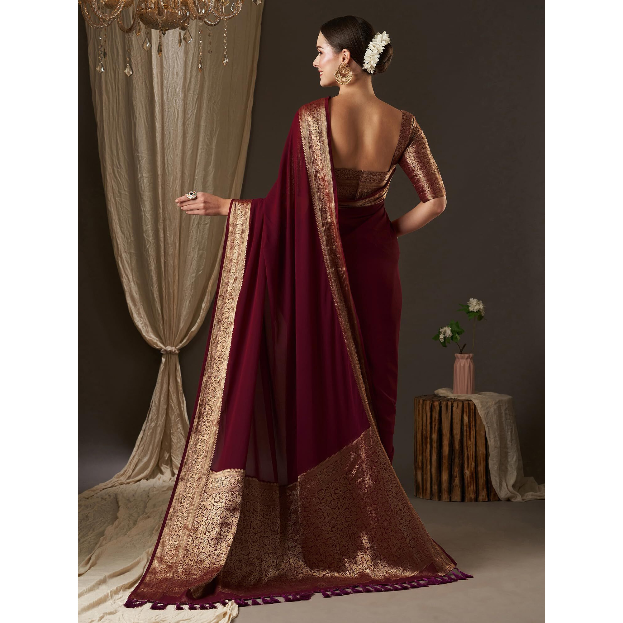 AKHILAM Womens Woven Design Solid Georgette Saree With Unstiched Blouse Piece (Burgundy_ARYA7003_FL)