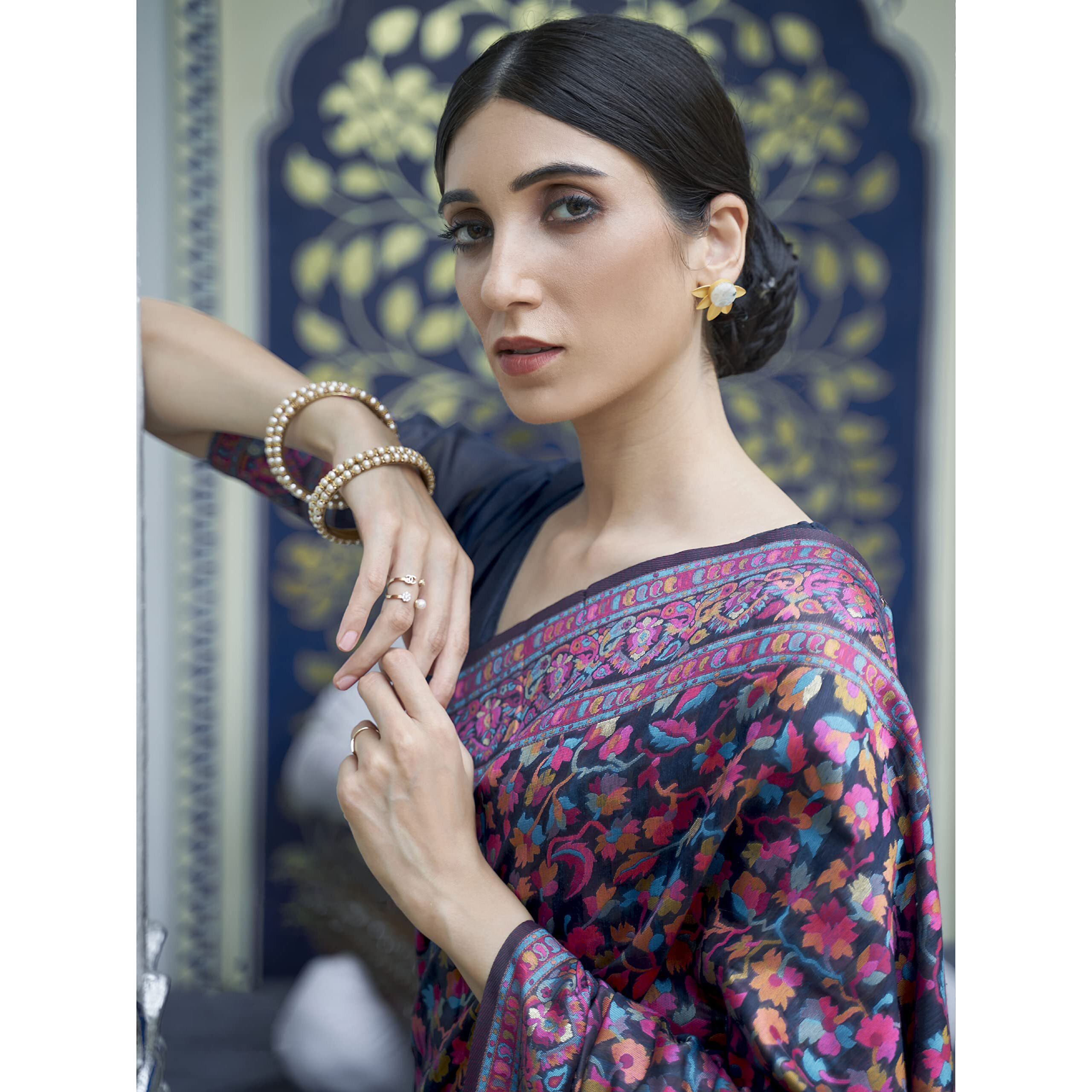 AKHILAM Womens Phulkari Silk Blend Floral Woven Saree With Unstitched Blouse Piece (Navy Blue_KSHFA201004_R)