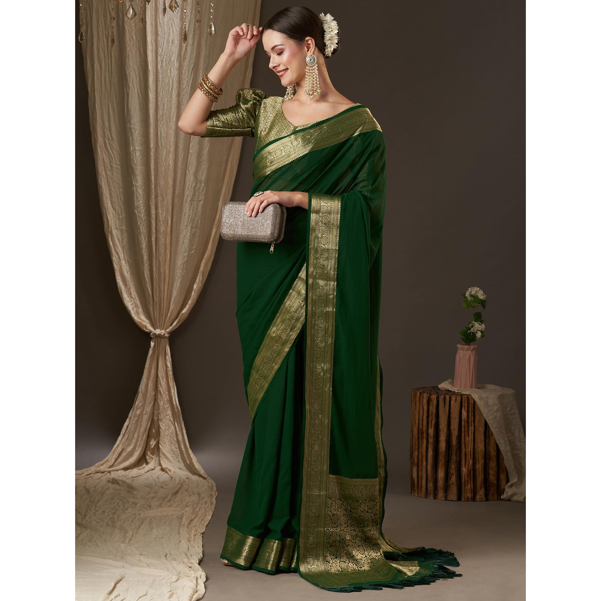 AKHILAM Womens Woven Design Solid Georgette Kanjeevaram Saree With Unstiched Blouse Piece (Green_ARYA7005_FL)