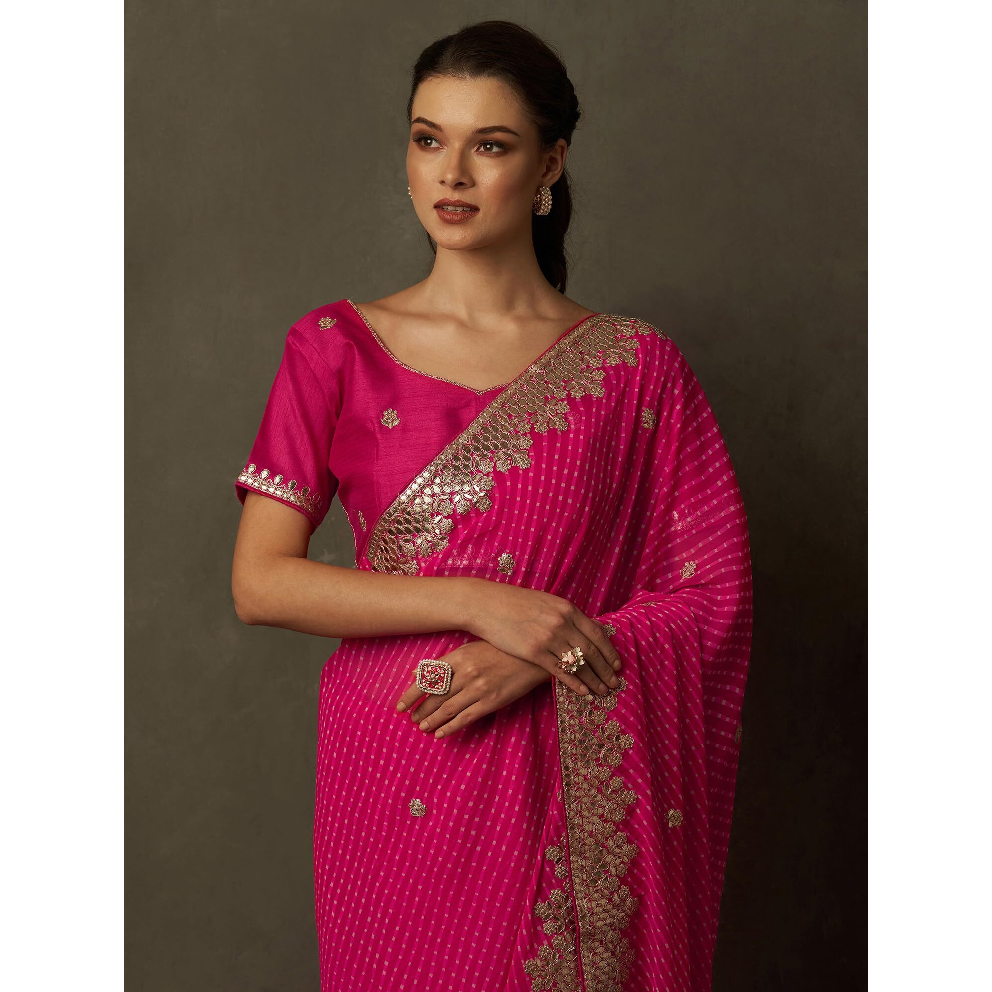 AKHILAM Womens Embellished Gota Work Georgette Bandhani Saree With Unstiched Blouse Piece (Barbie Pink_DHNIYA454_DC)