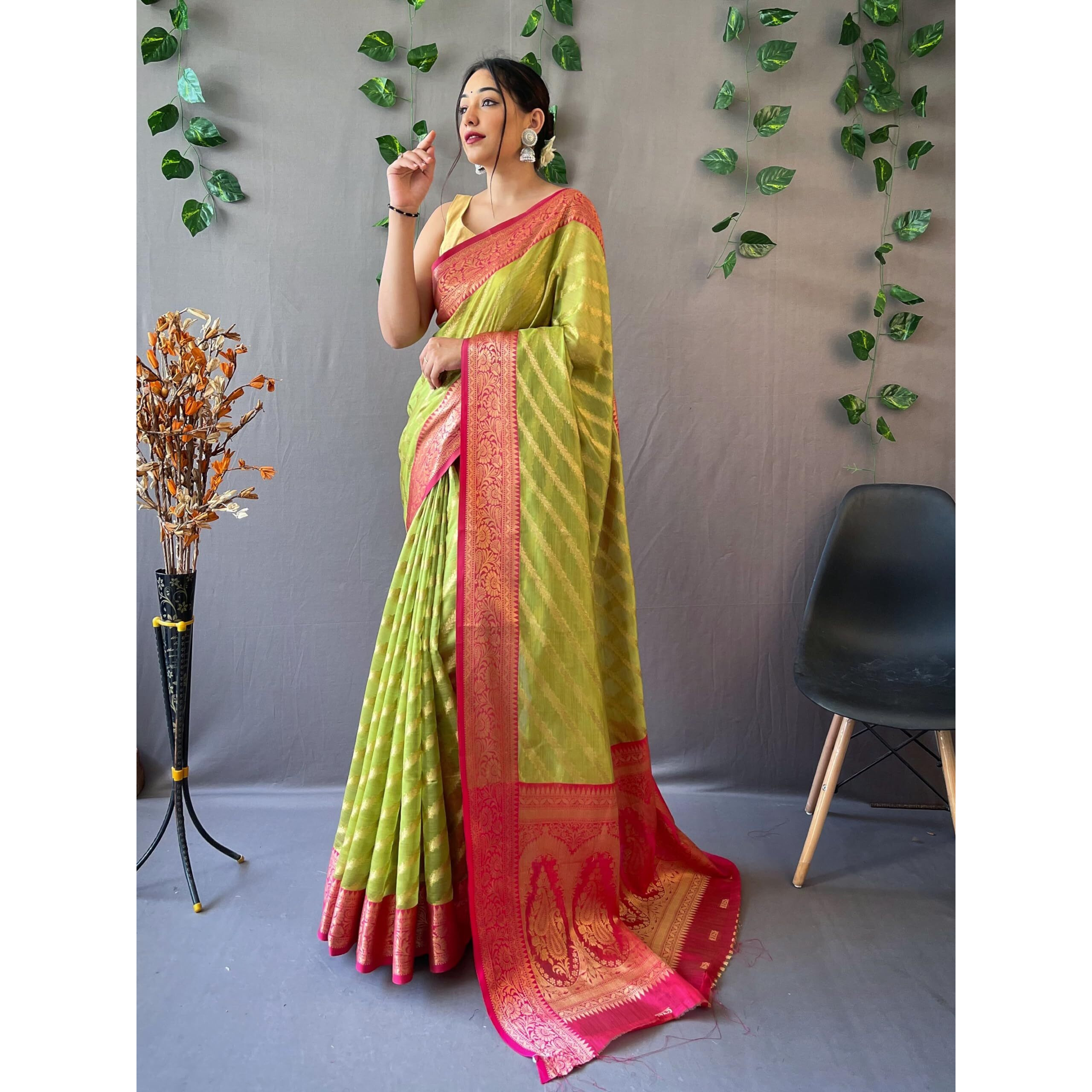 SGF11 Womens Organza Kanjivaram Pure Soft Silk Handloom Saree Pure Golden Zari With Blouse Piece