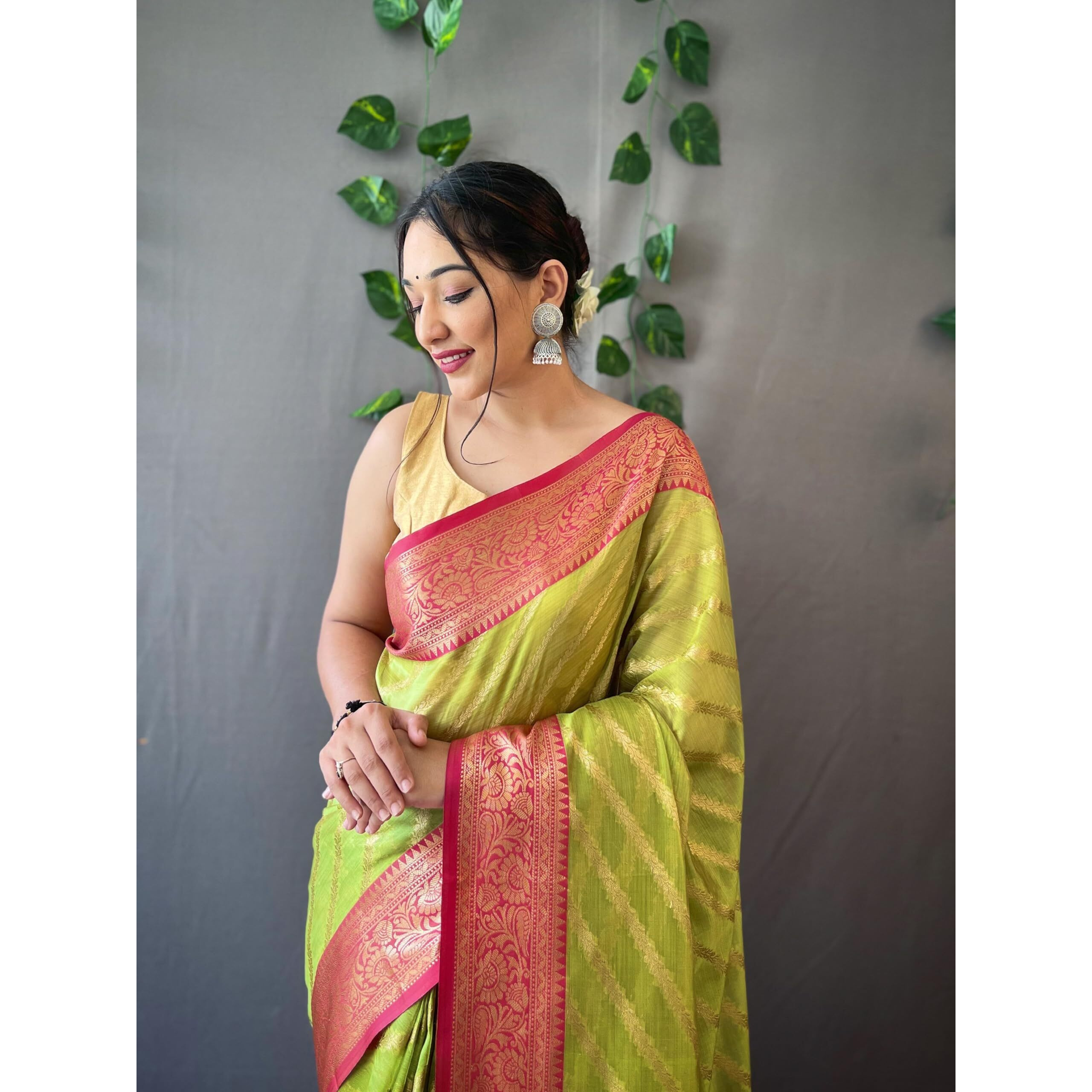 SGF11 Womens Organza Kanjivaram Pure Soft Silk Handloom Saree Pure Golden Zari With Blouse Piece