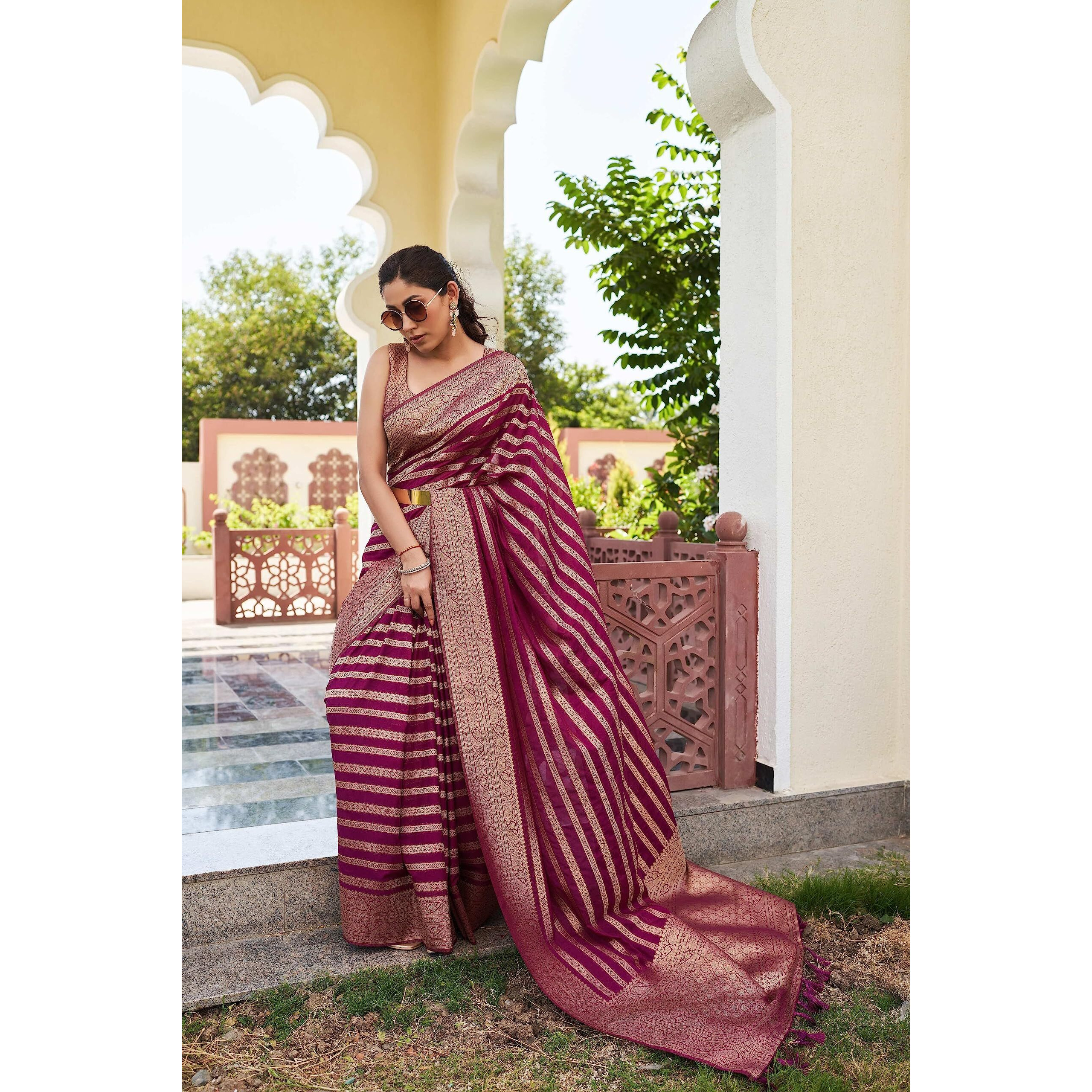 Vardha Womens Banarasi Georgette Saree with Unstitched Blouse Piece - Gold Zari Woven Work Sarees for Wedding (Vritika_670)