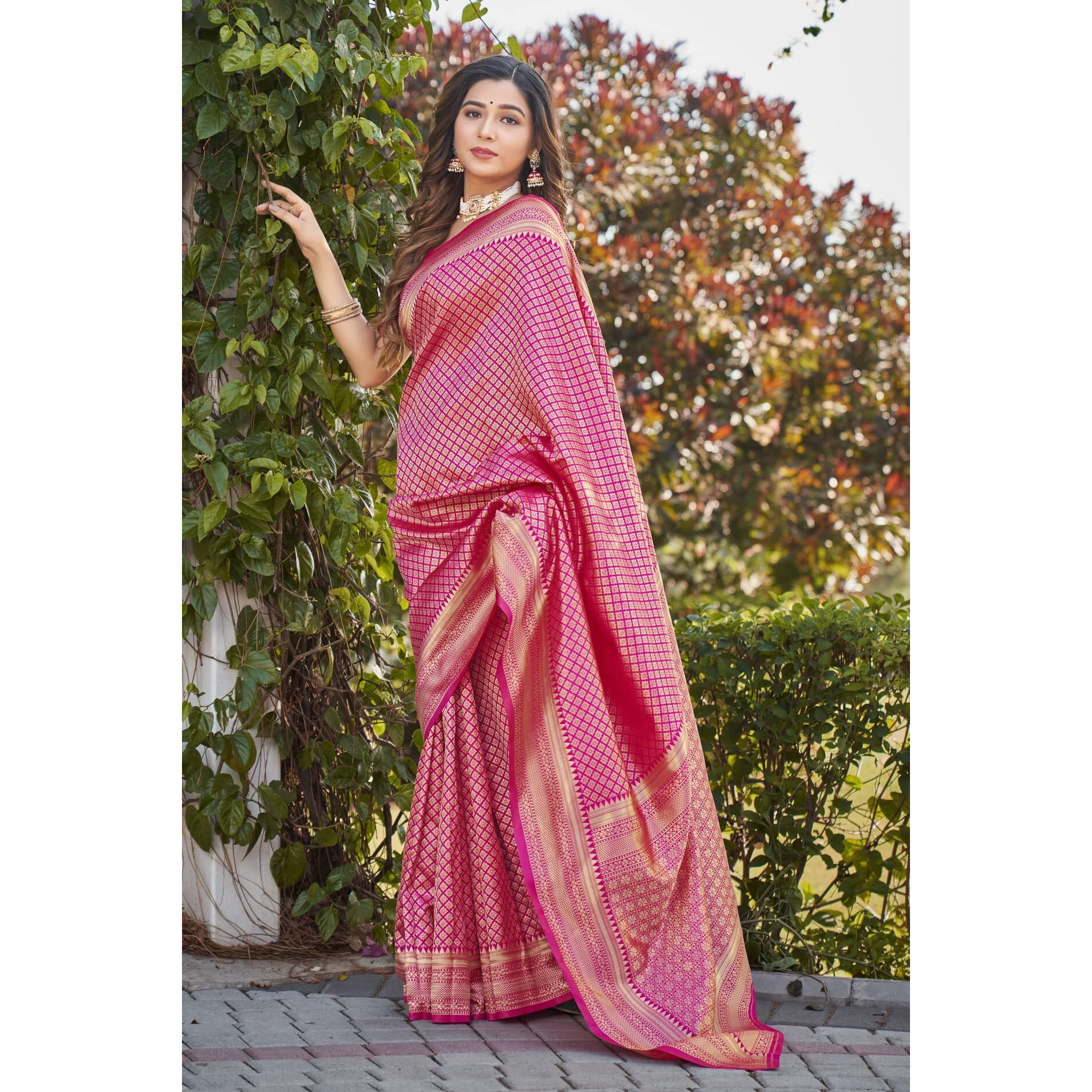 Glory Sarees Womens Banarasi Silk Saree With Blouse Piece (Banarasi_Saree134_Rani)