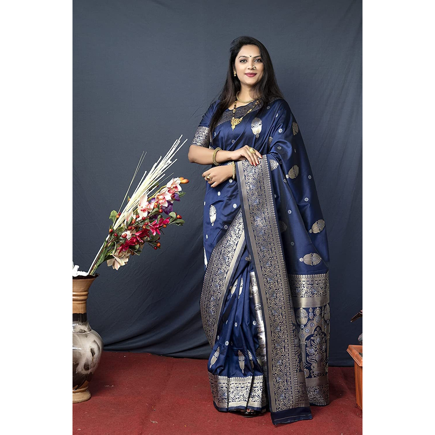 SGF11- Womens Kanjivaram Pure Soft Silk Handloom Saree Pure Golden Zari With Blouse Piece (Dark Blue)