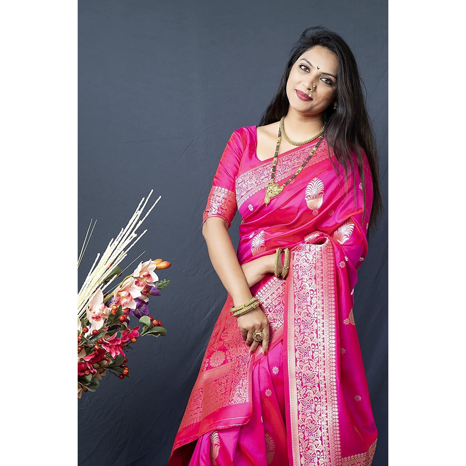 SGF11- Womens Kanjivaram Pure Soft Silk Handloom Saree Pure Golden Zari With Blouse Piece (Pink)