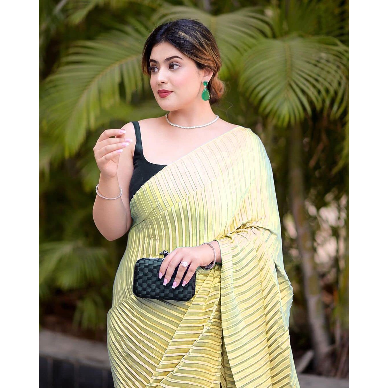 Sidhidata Womens Pleated/Crushed Plain Chinon Saree With Unstitched Blouse Piece (Yellow)