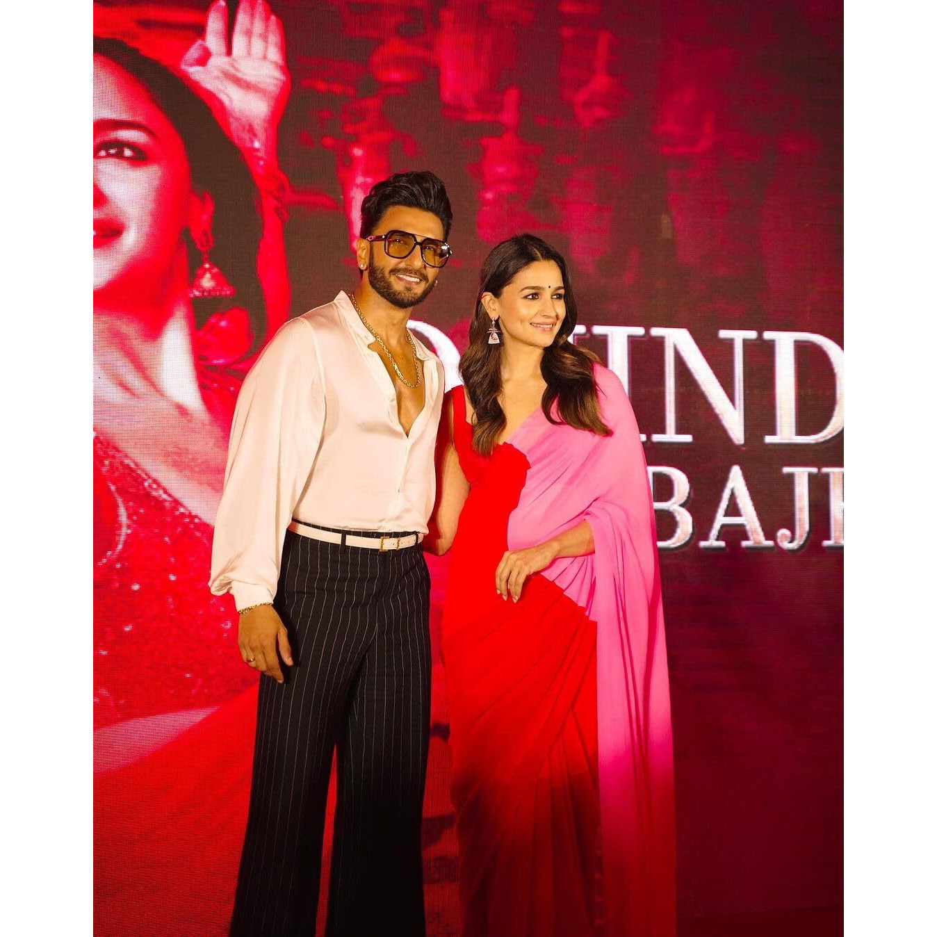 Sidhidata Womens Printed Georgette Saree With Unstitched Blouse Piece (Alia Red Pinkkk_Red & Pink_Free Size)