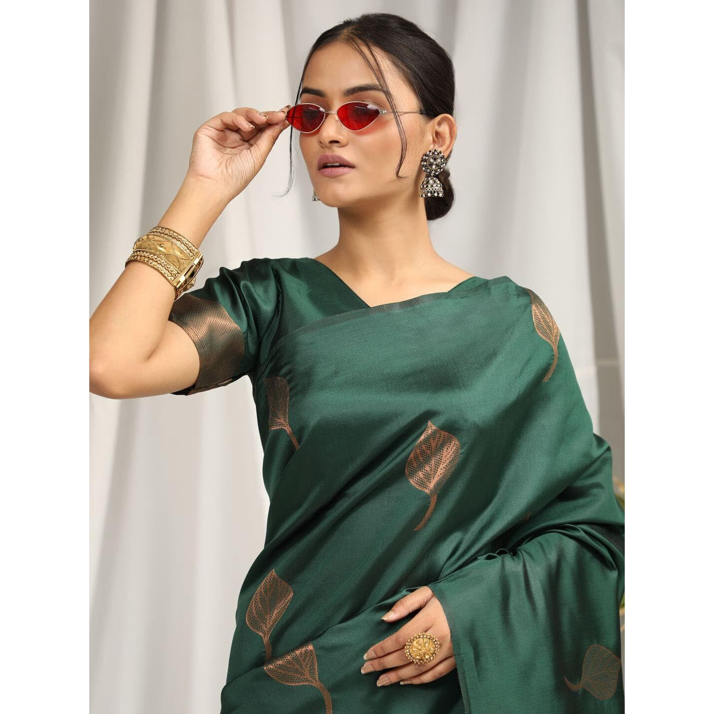 Sidhidata Womens Kanjivaram Banarasi Paithani Jacquard Silk Saree With Unstitched Blouse Piecee (Silk Paan Bottle Green_Bottle Green_Free Size)