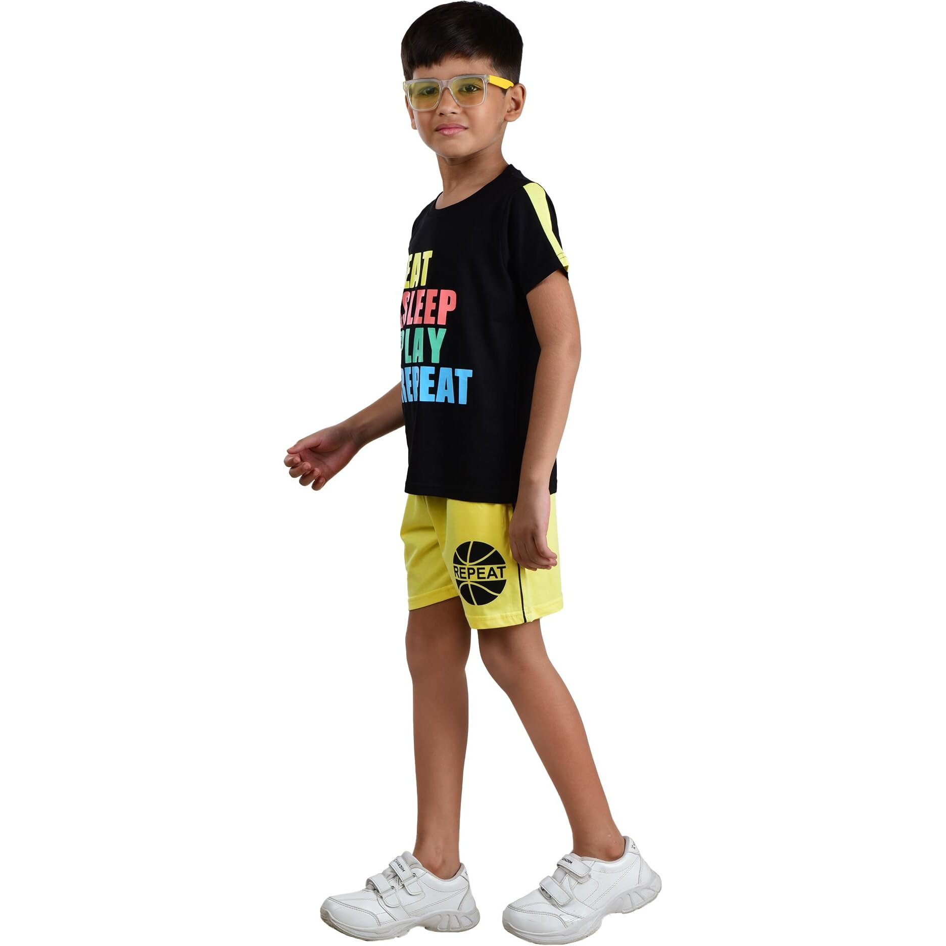 Clothe Funn Boys Half Sleeve T-Shirts & Shorts Black & Lemon 5-6 Years