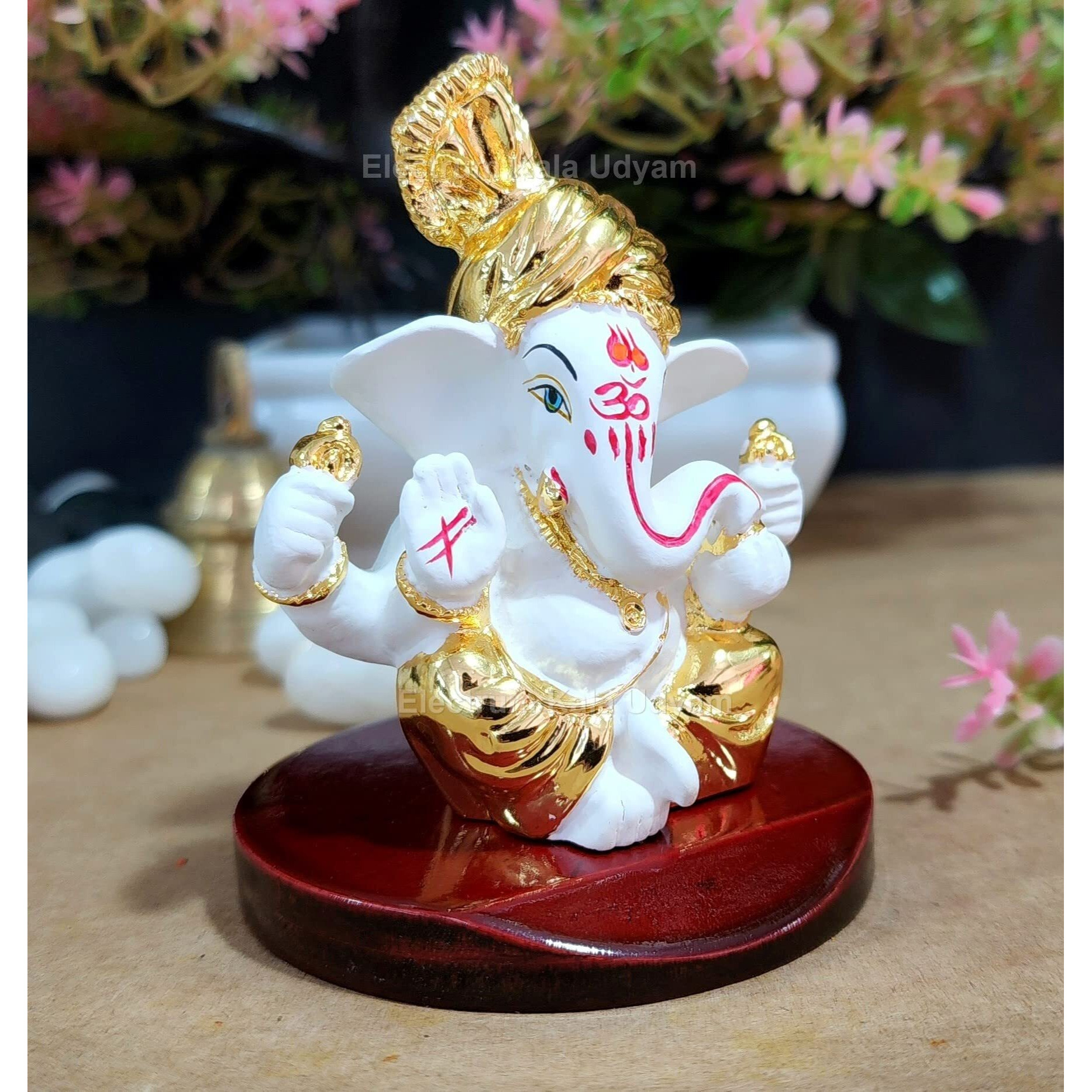 Electrum Kala udyam Ganesha Statue for Car Dashboard|Silver Plated Statue of Ganpati for Peace and Prosperity| Idol for Pooja, Office and Home Decor and Gifts (GoldWhitePagadiMDF)