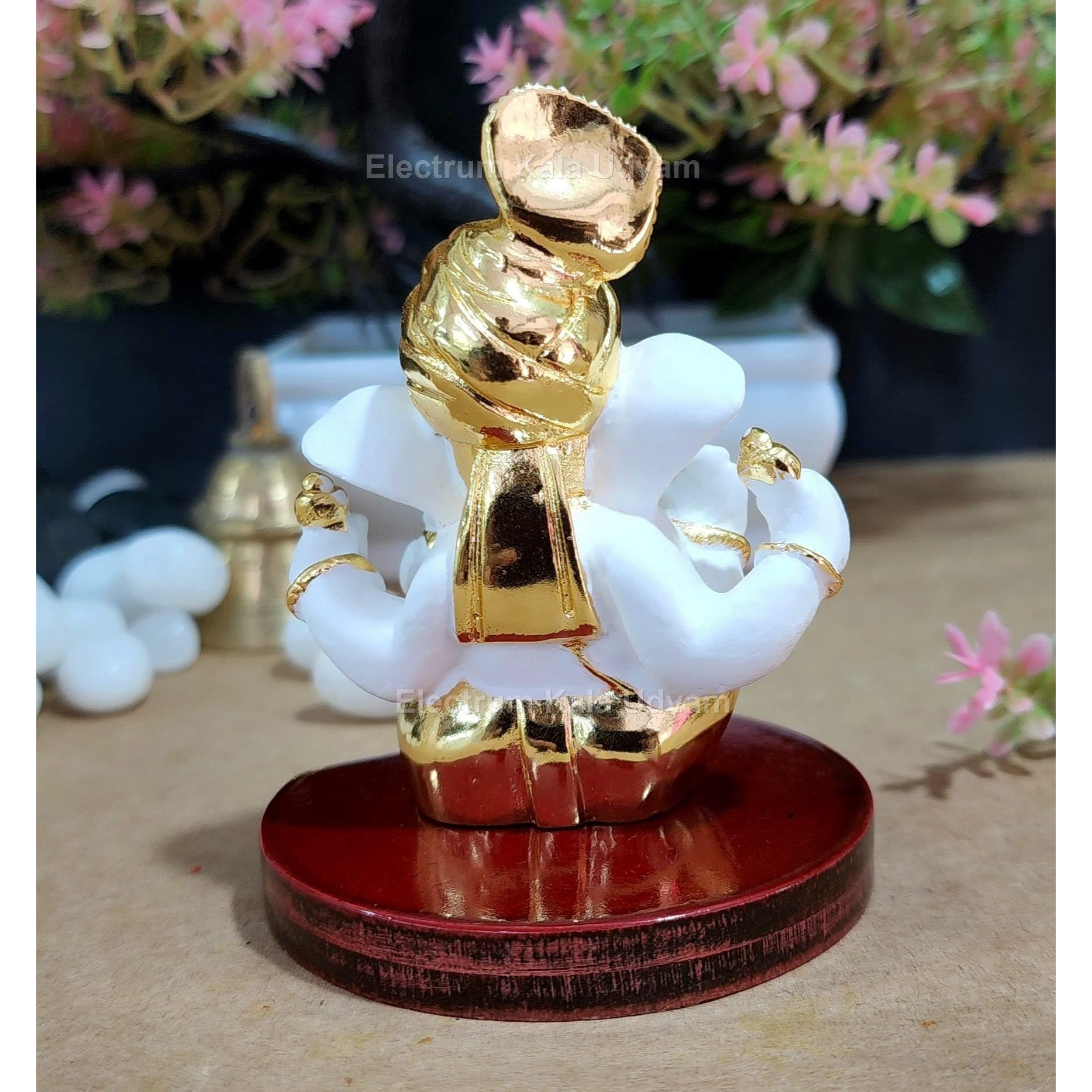 Electrum Kala udyam Ganesha Statue for Car Dashboard|Silver Plated Statue of Ganpati for Peace and Prosperity| Idol for Pooja, Office and Home Decor and Gifts (GoldWhitePagadiMDF)