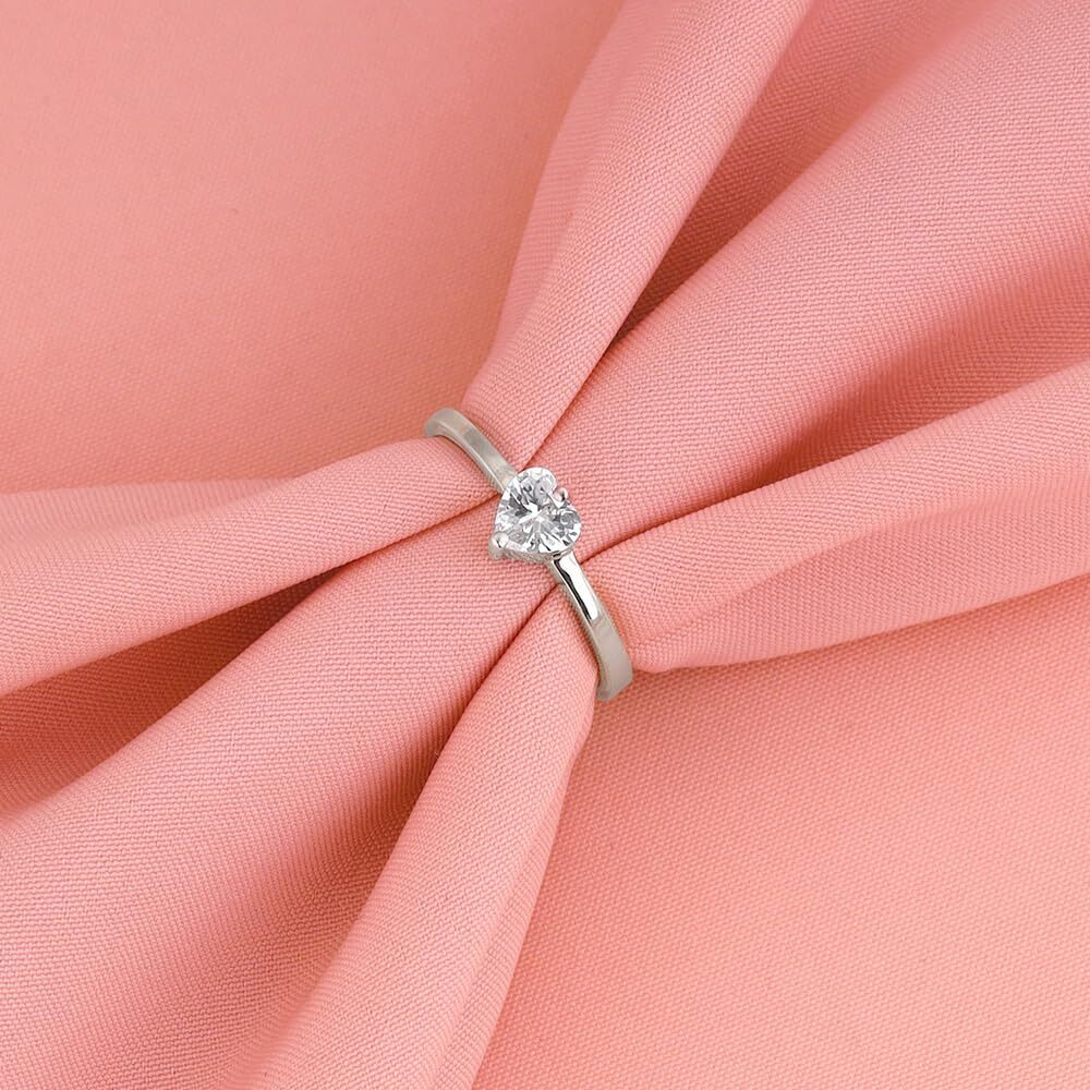 GIVA 925 Silver Passionate Love Ring | Gifts for Girlfriend, Rakhi Rakshabandhan Gift for Sister Bhabhi, Gifts for Women & Girls | With Certificate of Authenticity and 925 Stamp | 6 Month Warranty*