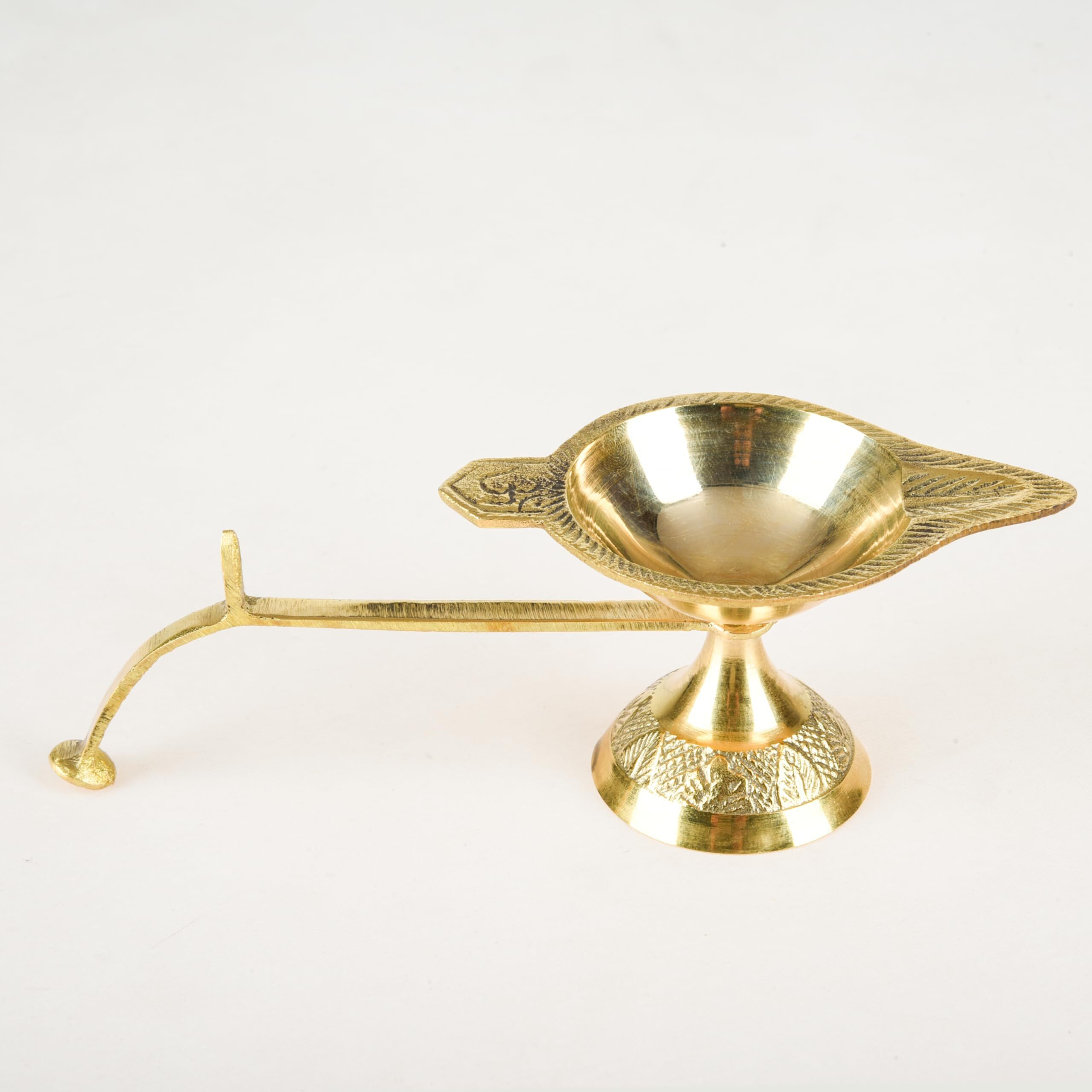 Kuber Industries Pooja Deepak | Deepak for Pooja | Incense Dhup Burner | Brass Diya Dhuni Stand for Pooja | Pooja Diya for Home-Office Temple | Big Deepak with Handle | Golden