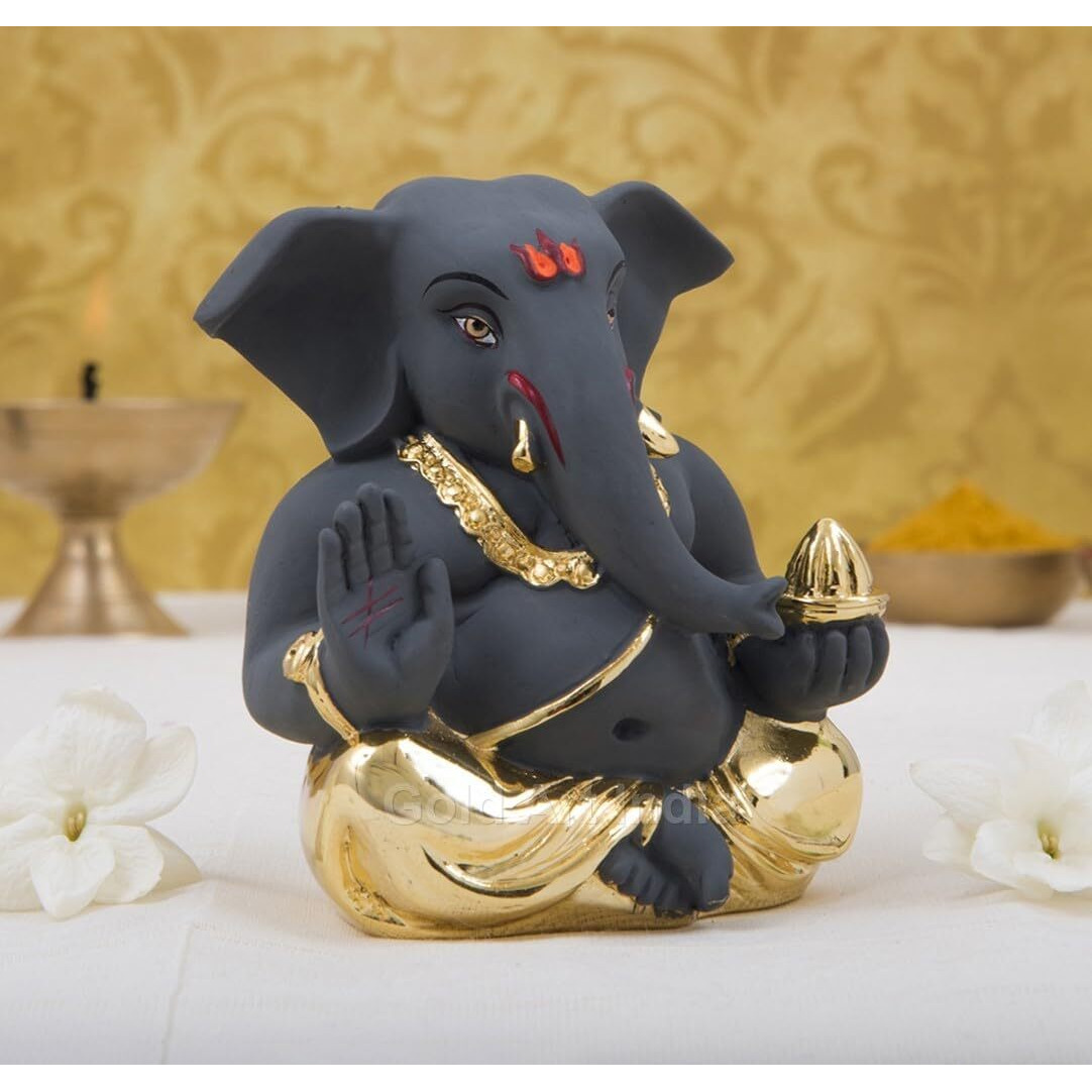 Gold Art India Gold Ceramic Ganesh Idol for Car Dashboard Small Ganesha Murti Ganpati Idol for Home Decor Puja Lord Ganesh Statue Gift for Office Desk Puja Room Figurine 5 X 3 X 4 Cm