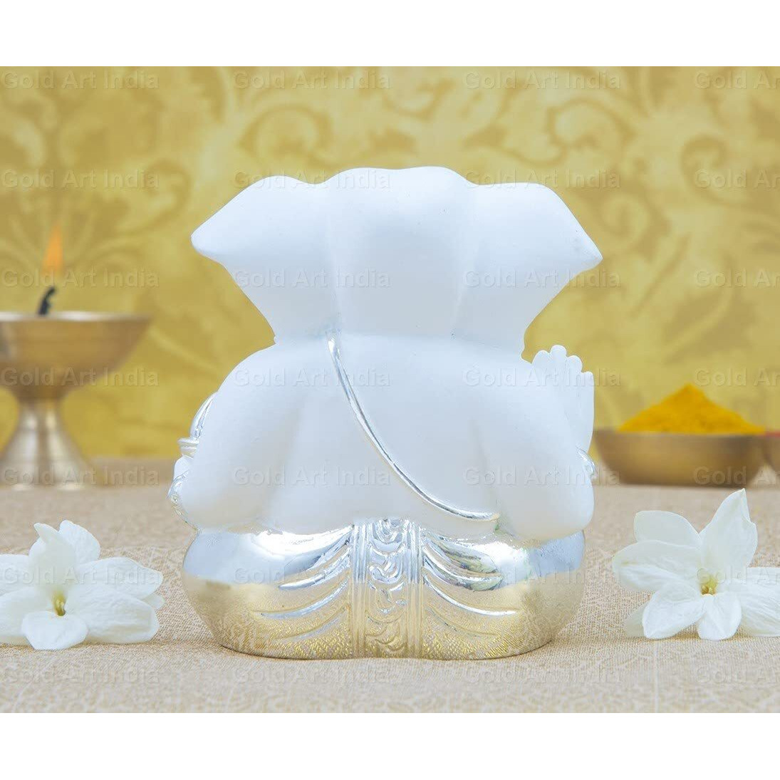 Gold Art India Silver Ceramic Appu Ganesh Idol for Car Dashboard, 5 X 4 Small Ganesha Murti Ganpati Idol for Home Decor Puja Lord Ganesh Statue Gift for Office Desk Puja Room Figurine