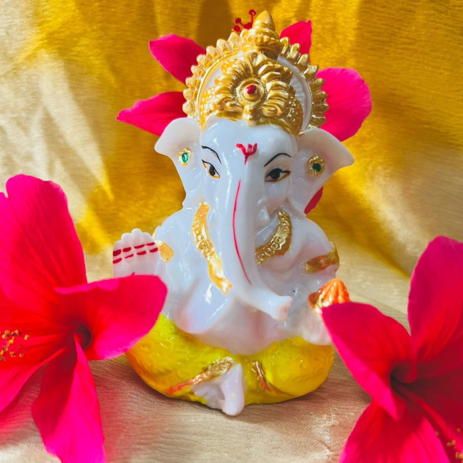 Daruh craft Lord Ganesha Idol Diwali Gifts Small Ganesh Murti for Car Dashboard Decorative God Figurine Home Mandir Murti Pooja Yoga Meditation Room Kit Decor Occasional Birthday Wedding Gifts