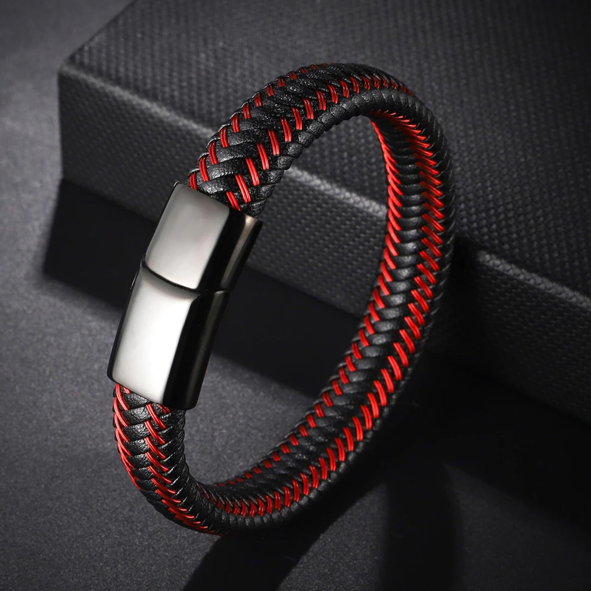Fashion Frill Stylish Bracelet For Men Stainless Steel Black Leather Bracelet For Men Boys Wrist Wear Mens Jewellery