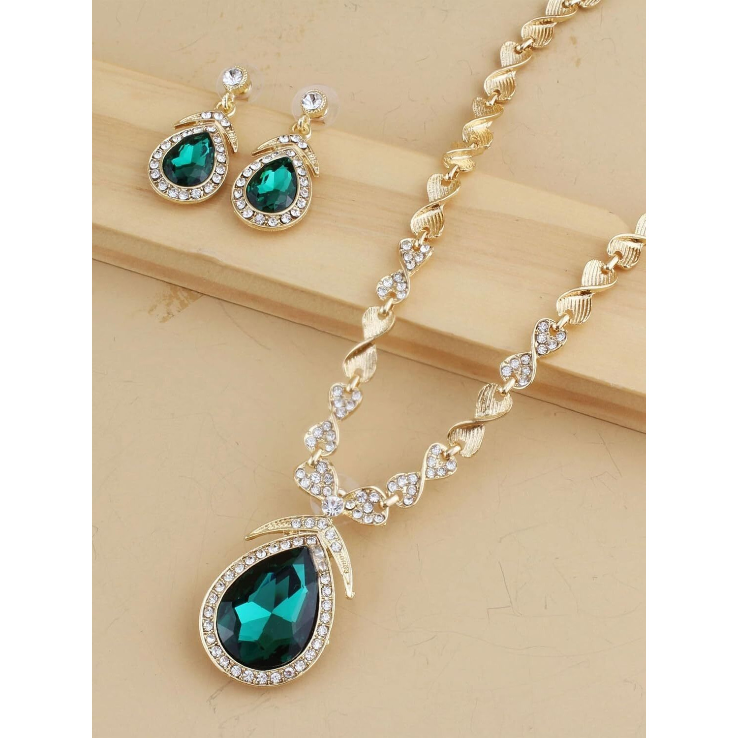 Shining Diva Fashion Latest Stylish Design Fancy Crystal Necklace Jewellery Set for Women (15221s)(Green)