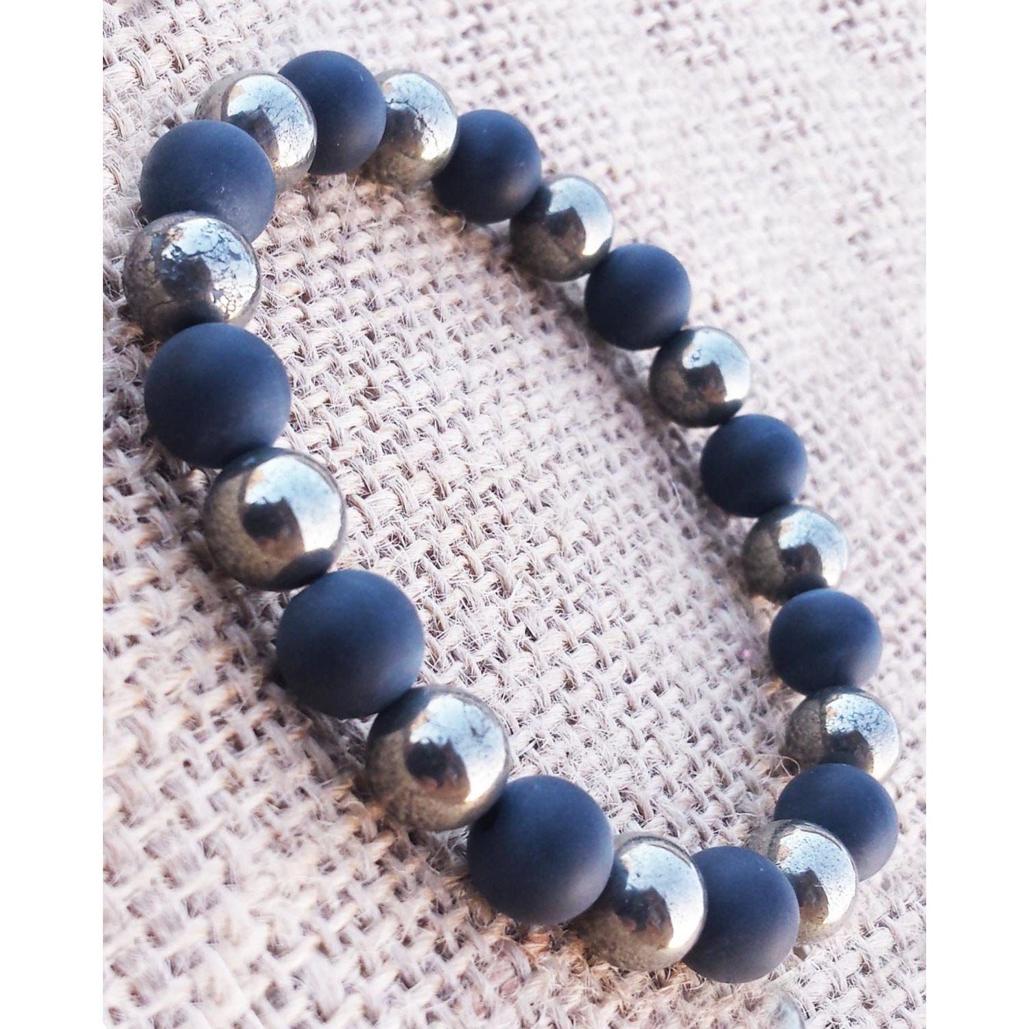 Young & Forever Gift Dvine Hematite Onyx Healing Beads Yoga Reiki Natural Stone Unisex Spiritual Energy Strand Bracelet for Men/Women/Boys/Girls
