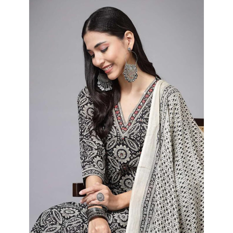 Pinkmint Kalamkari Printed Straight Kurta with Side Pocket Kurta Set Black